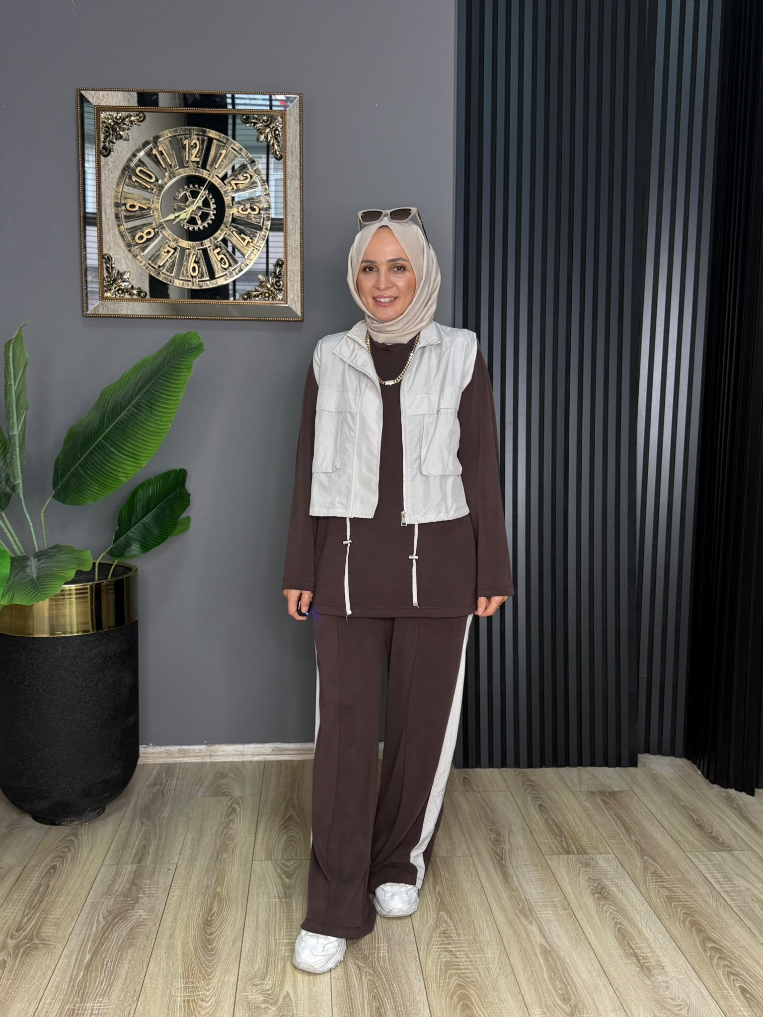 22924 YELEKLİ ÜÇLÜ TAKIM KAHVERENGİ S-M 
