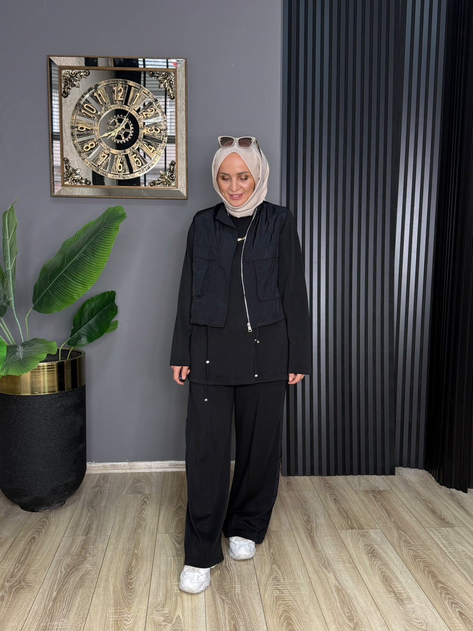 22924 YELEKLİ ÜÇLÜ TAKIM SİYAH S-M 