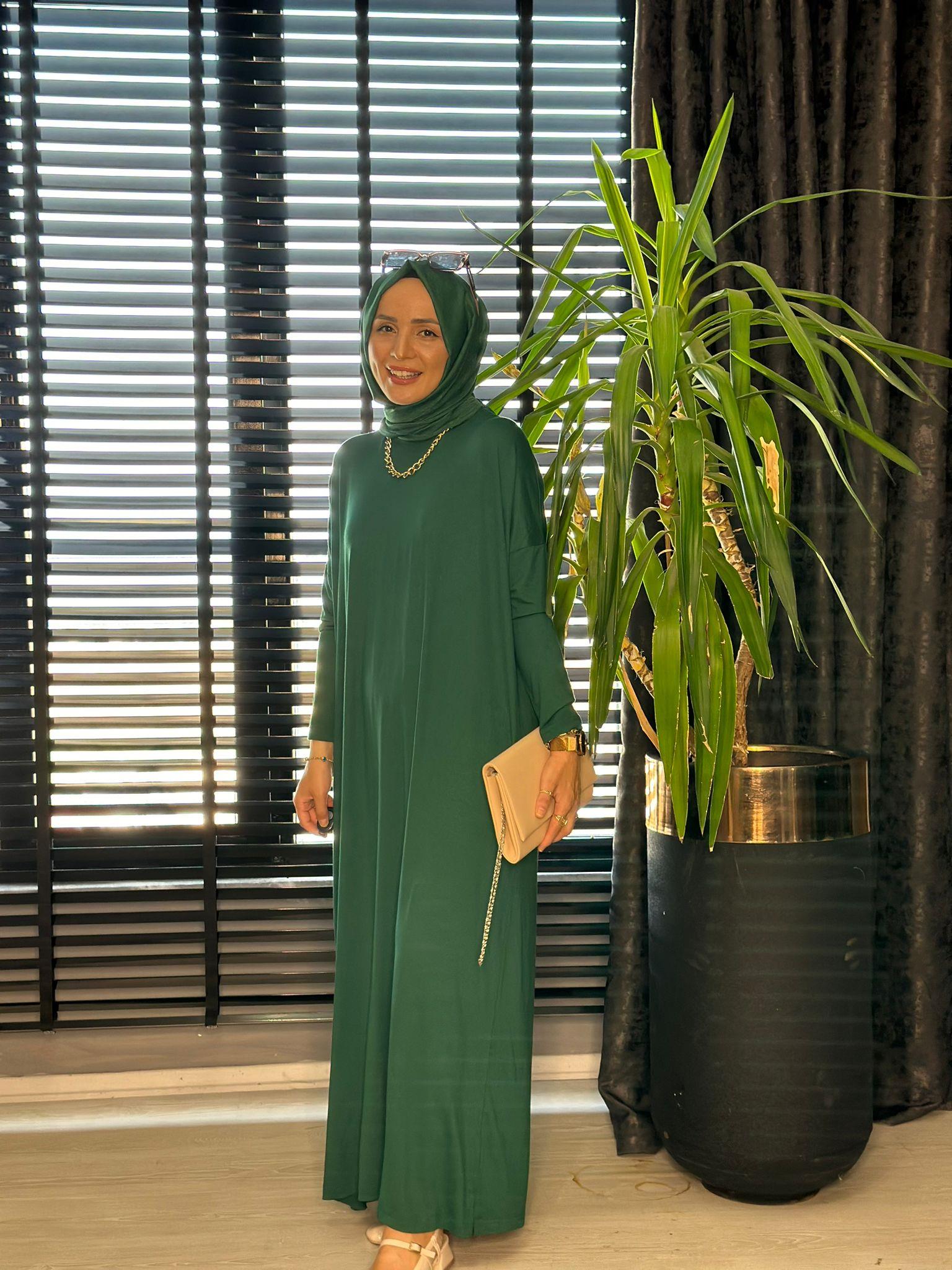 24234 PENYE ELBİSE ZÜMRÜT YEŞİL