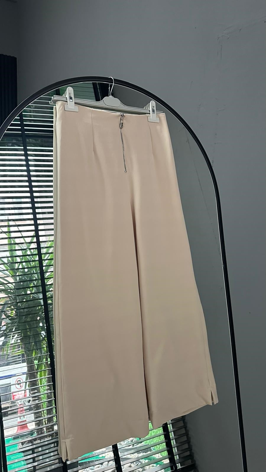 26086 FERMUARLI DÜZ KESİM KUMAŞ PANTOLON KREM 