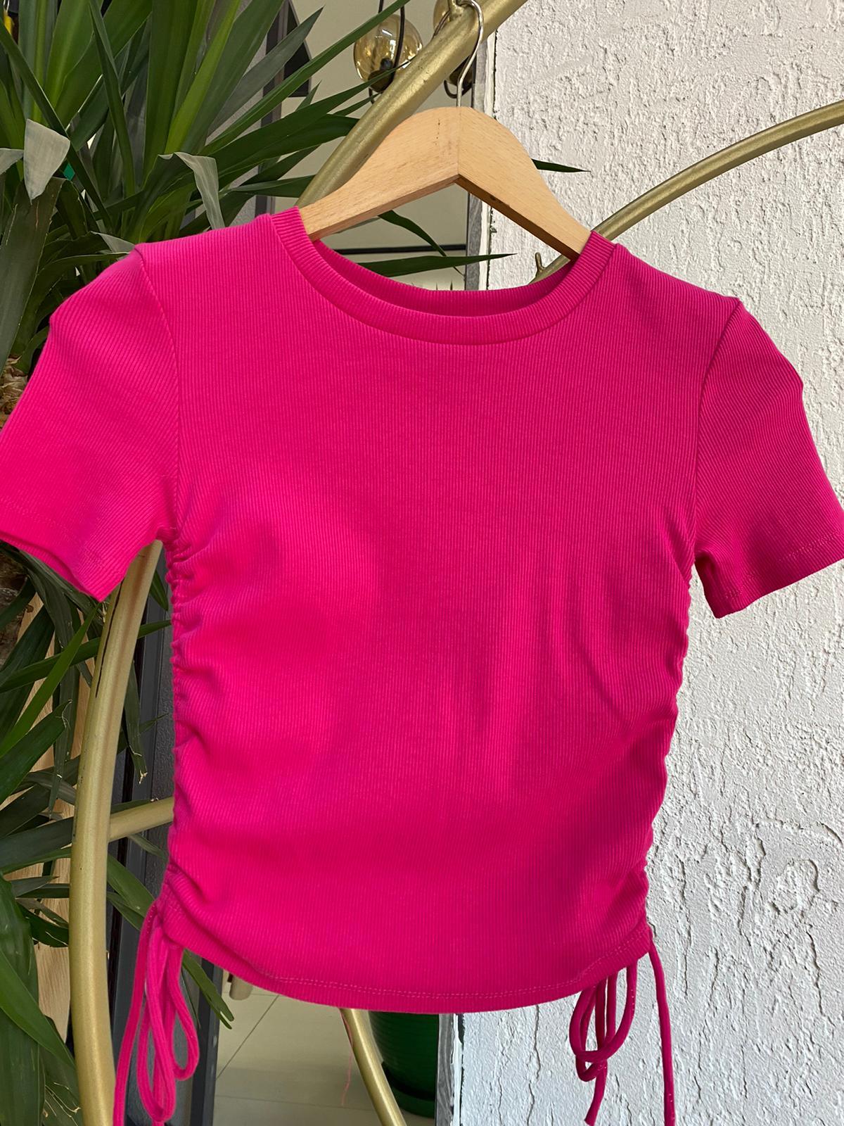 30117  BÜZGÜ DETAYLI TSHIRT FUŞYA 