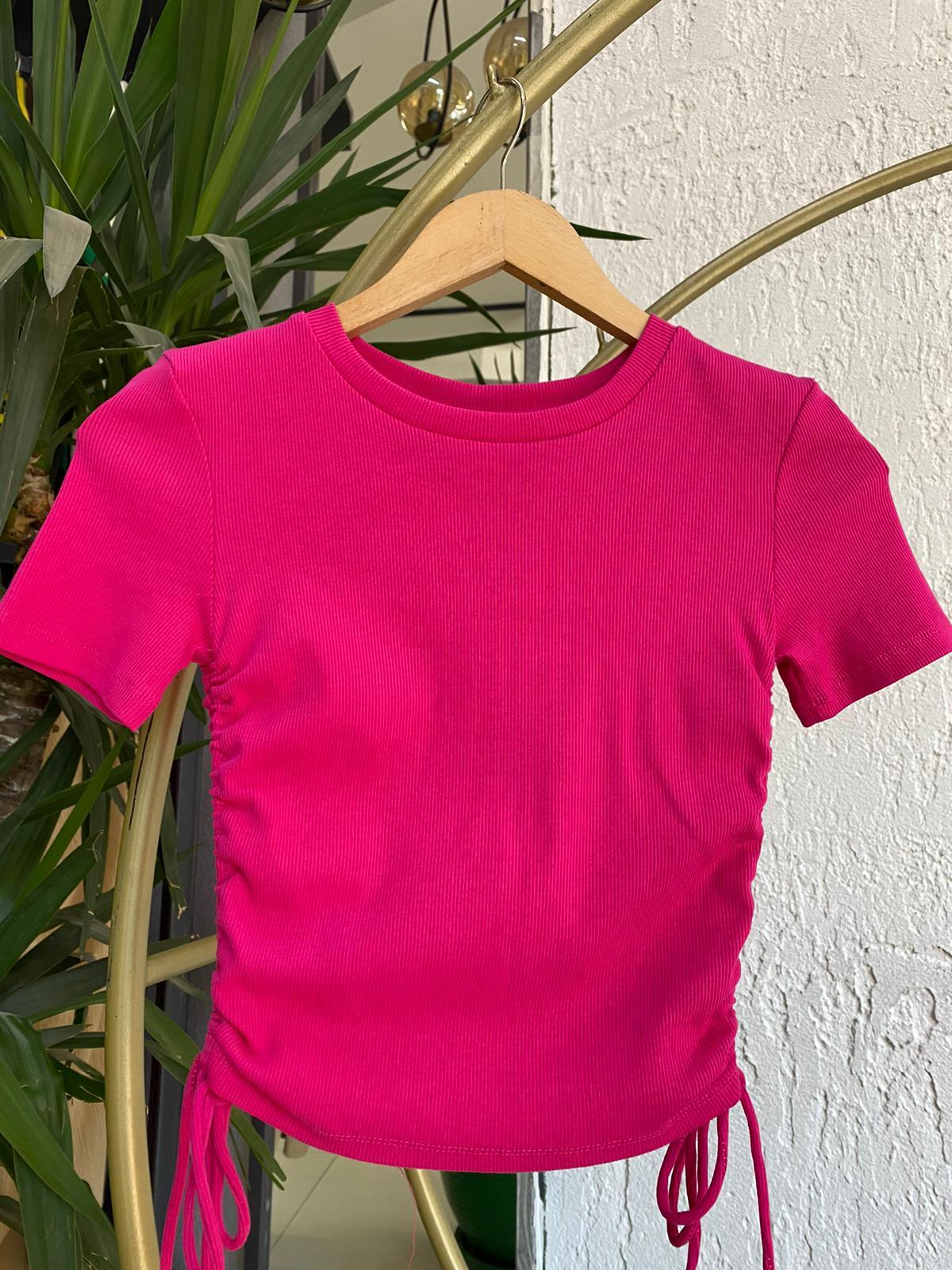 30117  BÜZGÜ DETAYLI TSHIRT FUŞYA 