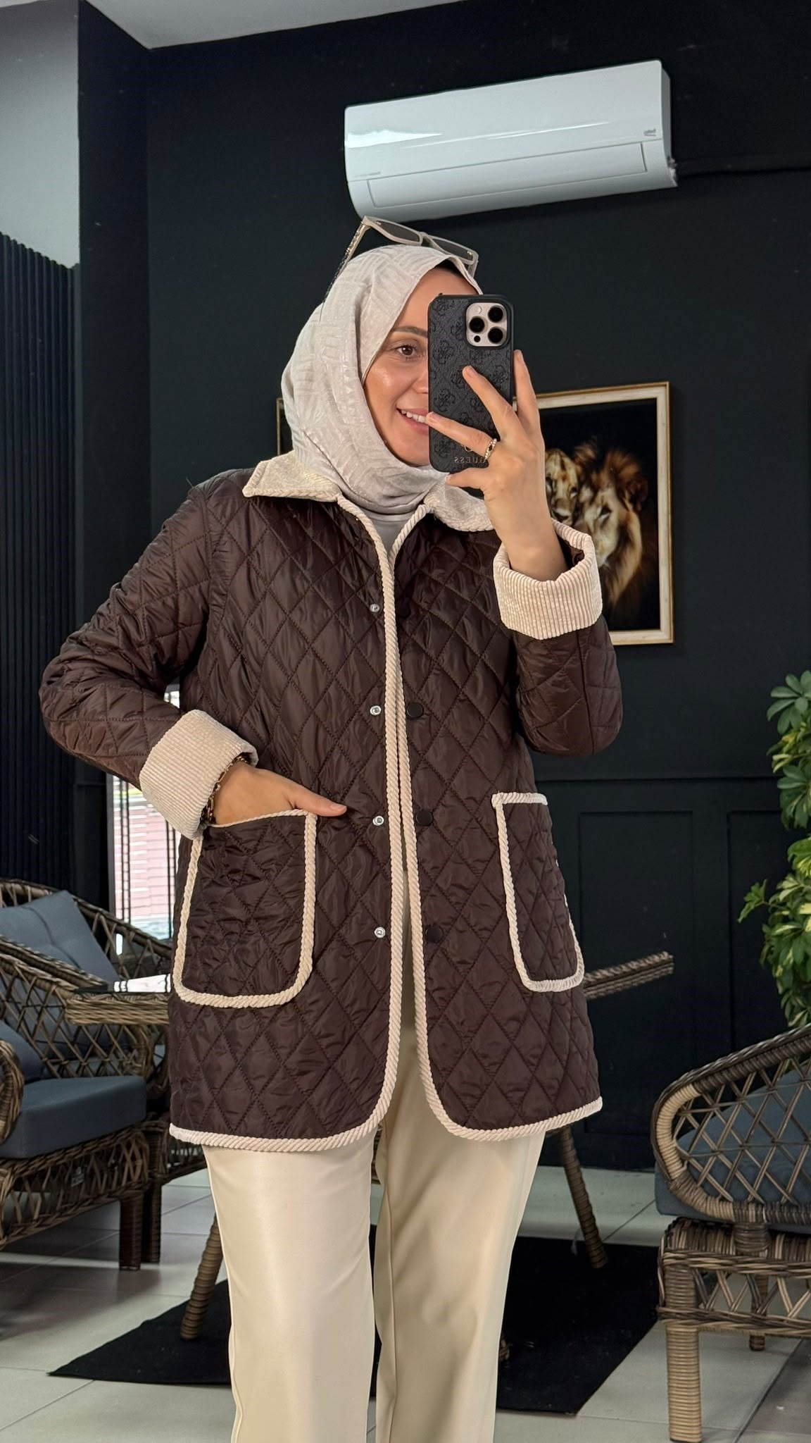 32543 KADİFE DETAY KAPİTONE MONT KAHVERENGİ 