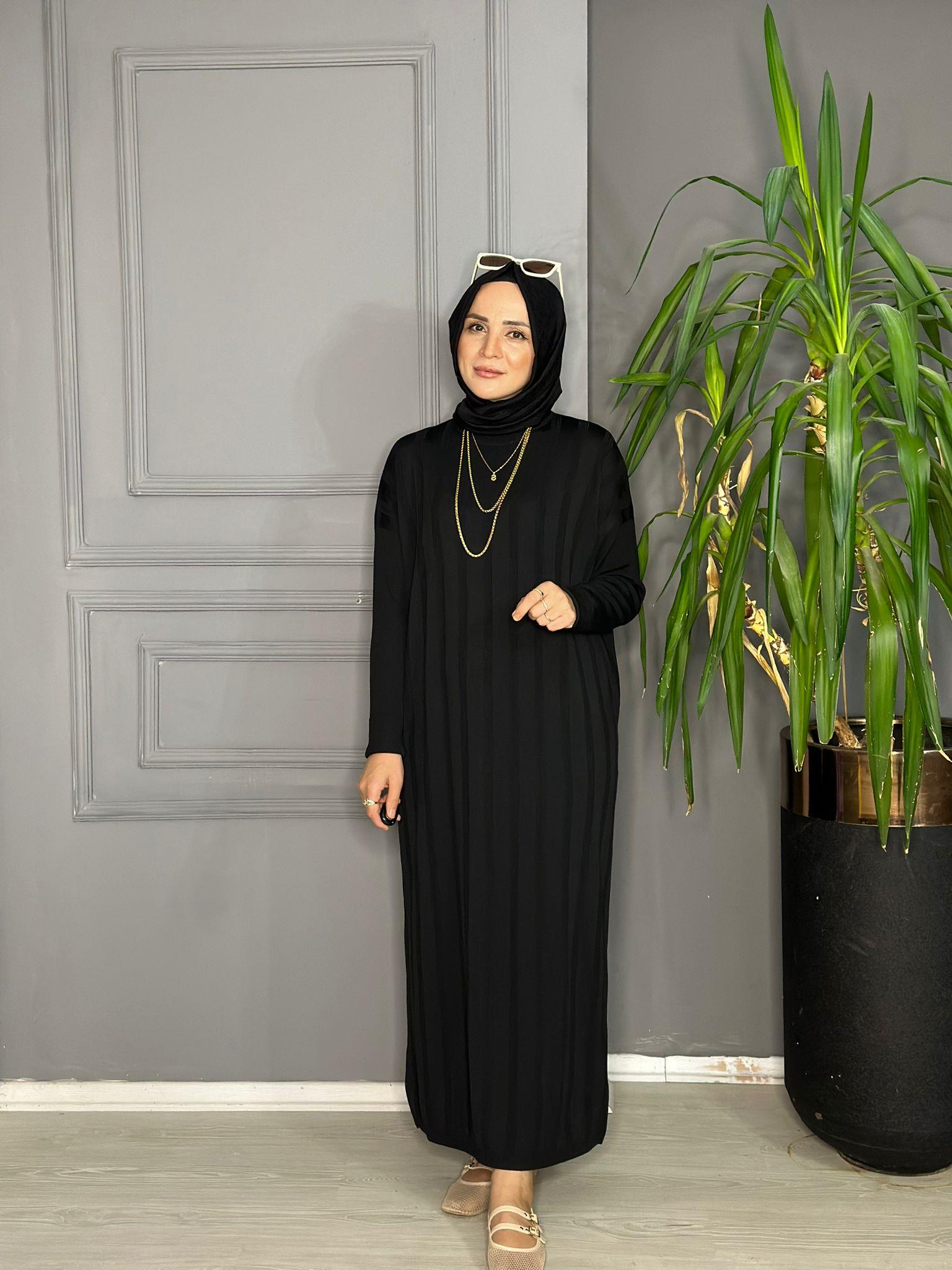 40730 MERSERİZE TRİKO ELBİSE SİYAH