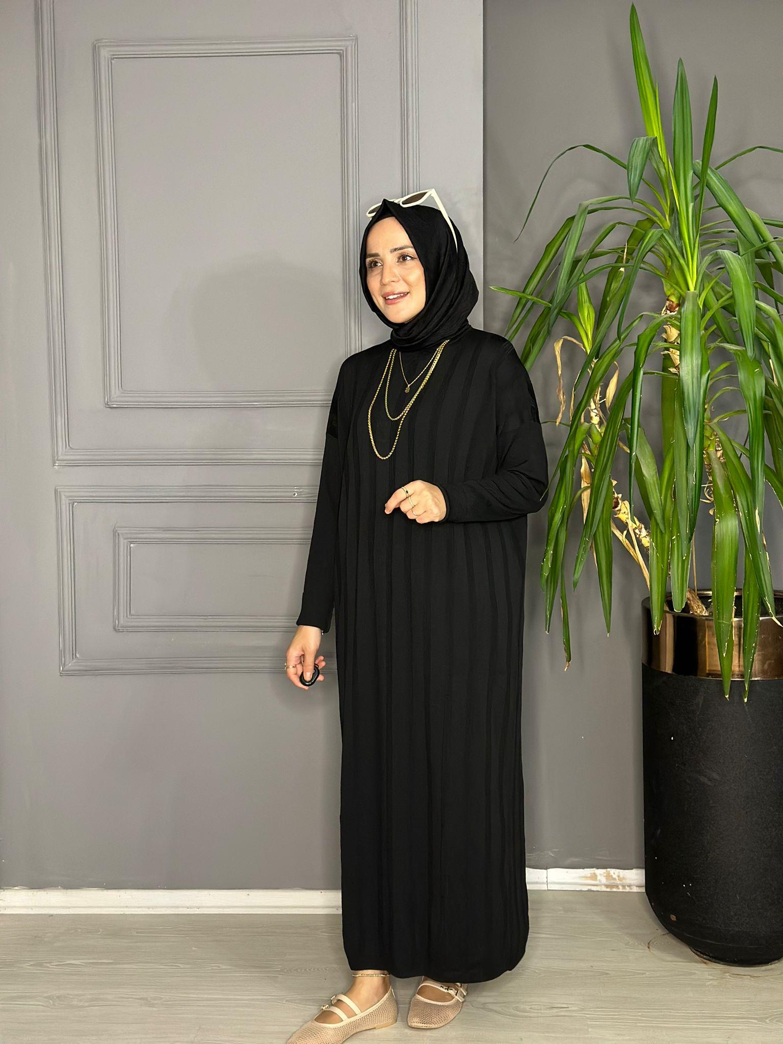 40730 MERSERİZE TRİKO ELBİSE SİYAH