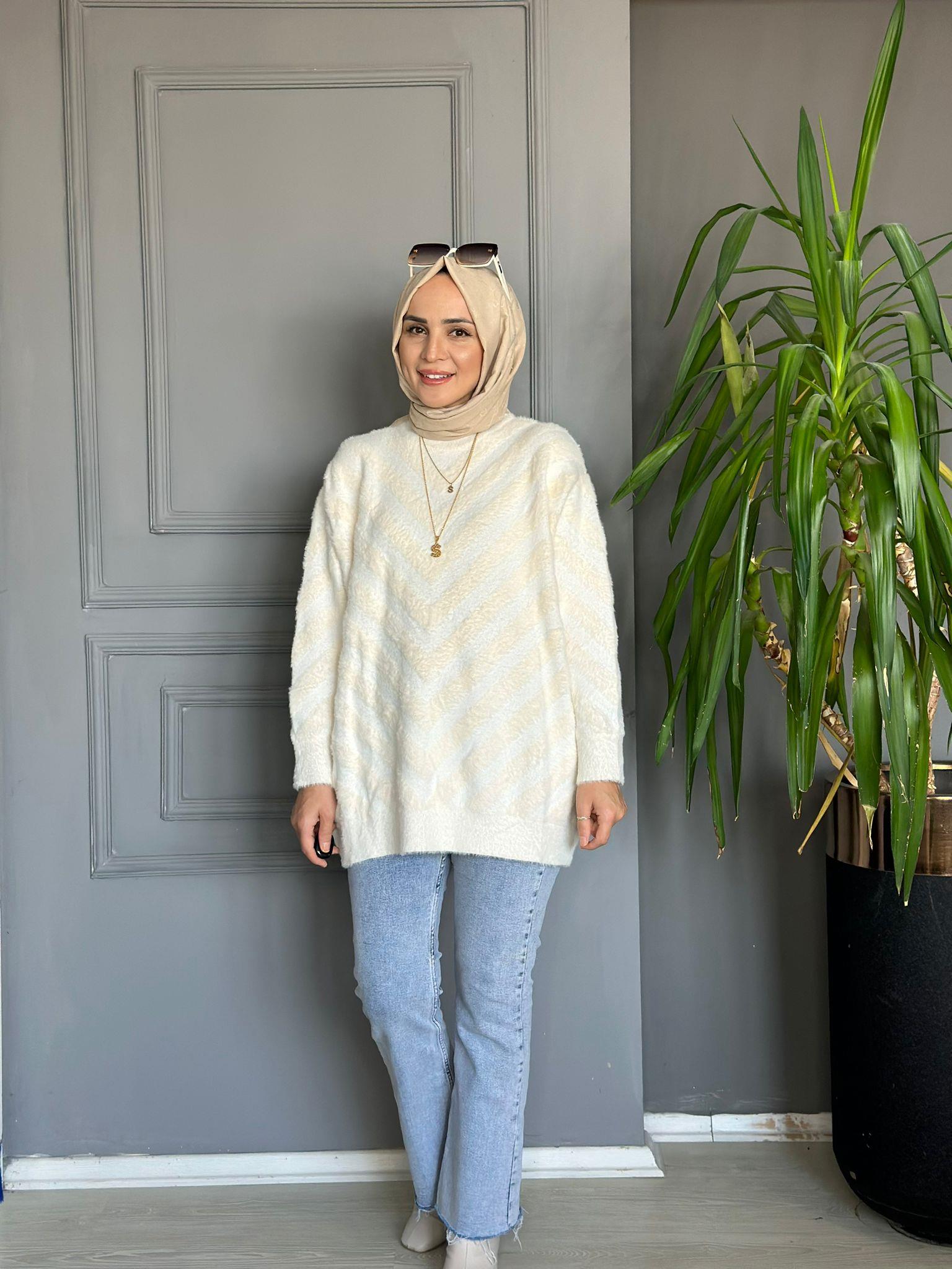 40834 V DETAY ANGORA KAZAK BEJ