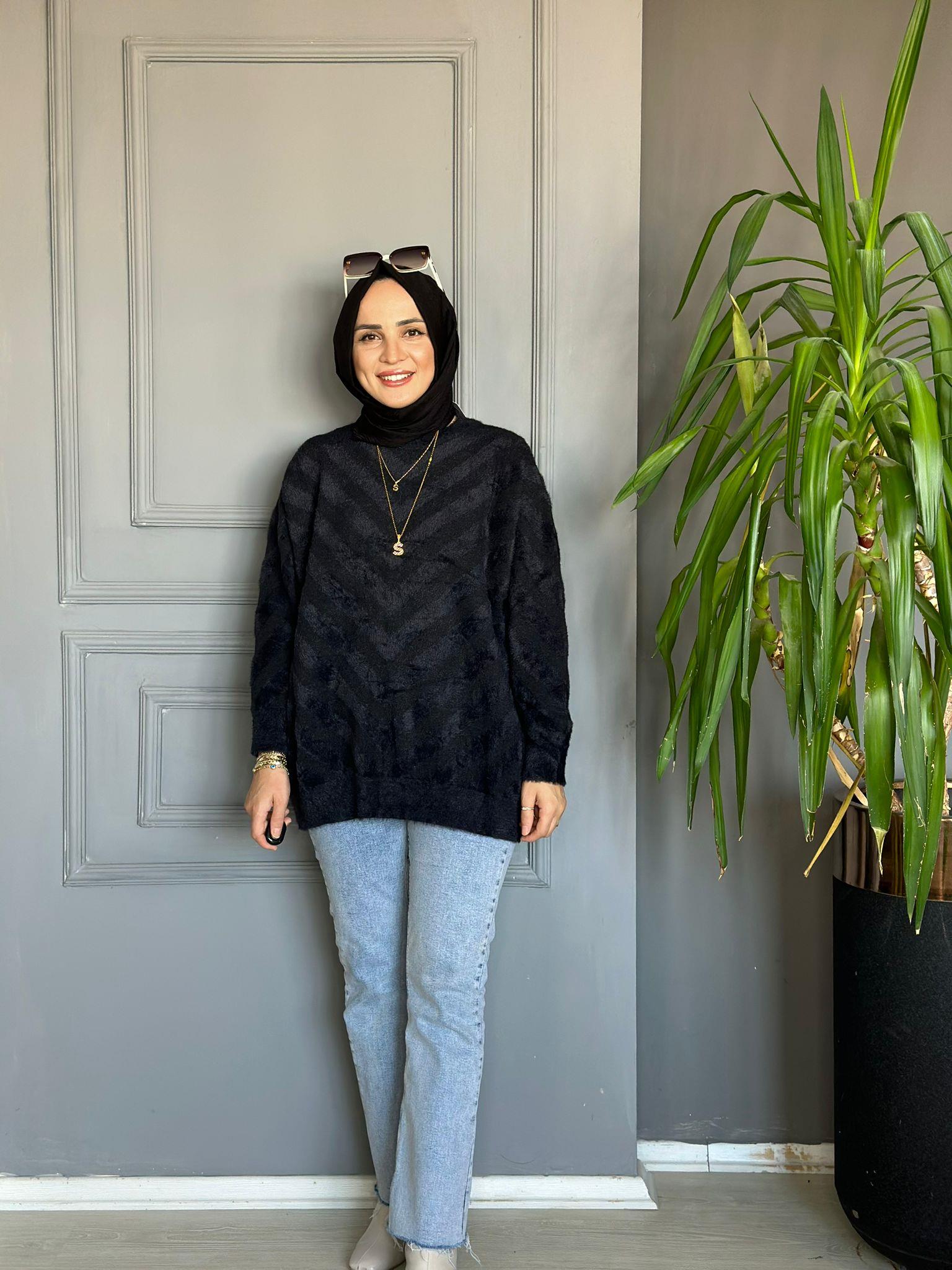 40834 V DETAY ANGORA KAZAK SİYAH