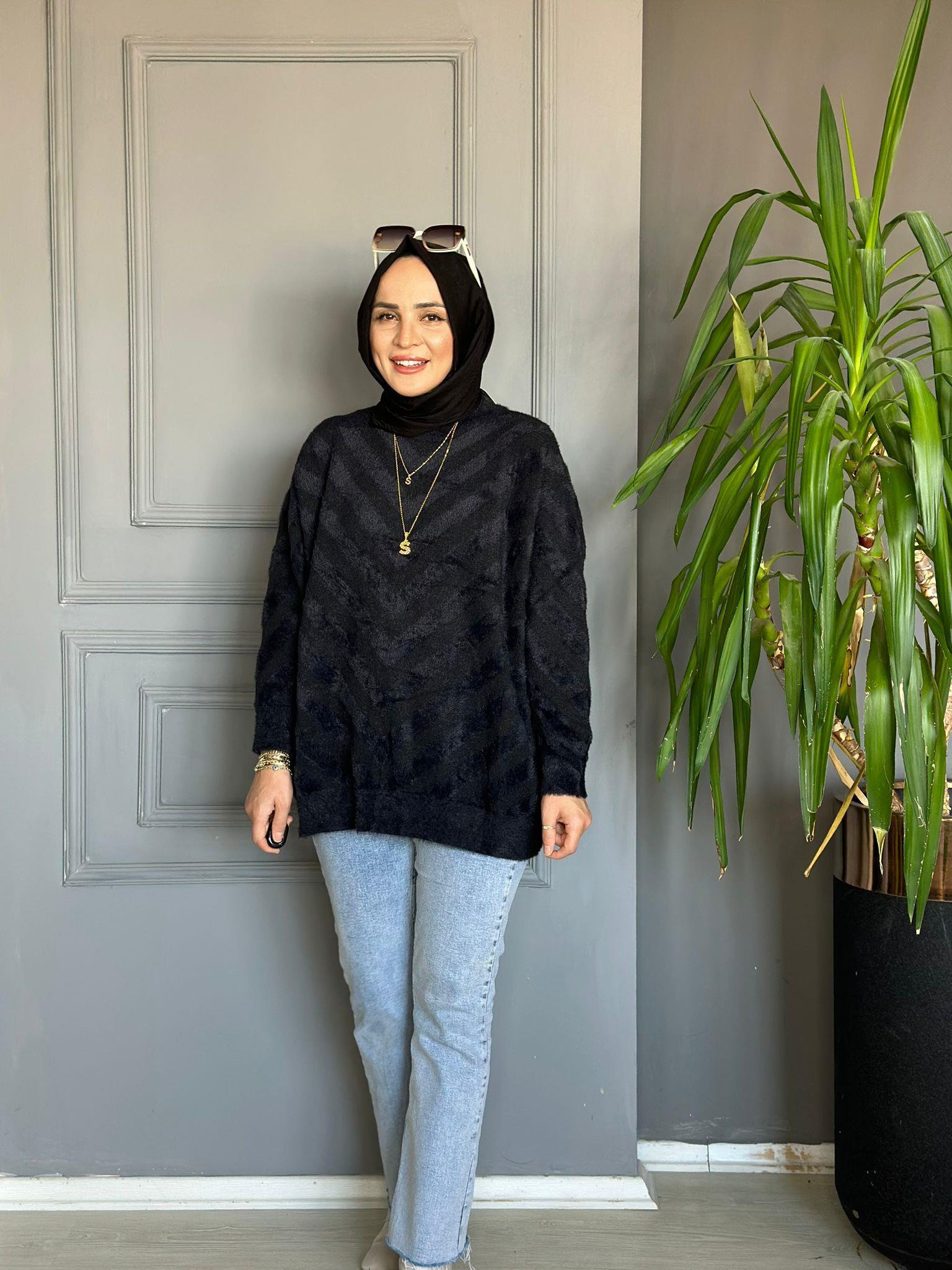 40834 V DETAY ANGORA KAZAK SİYAH