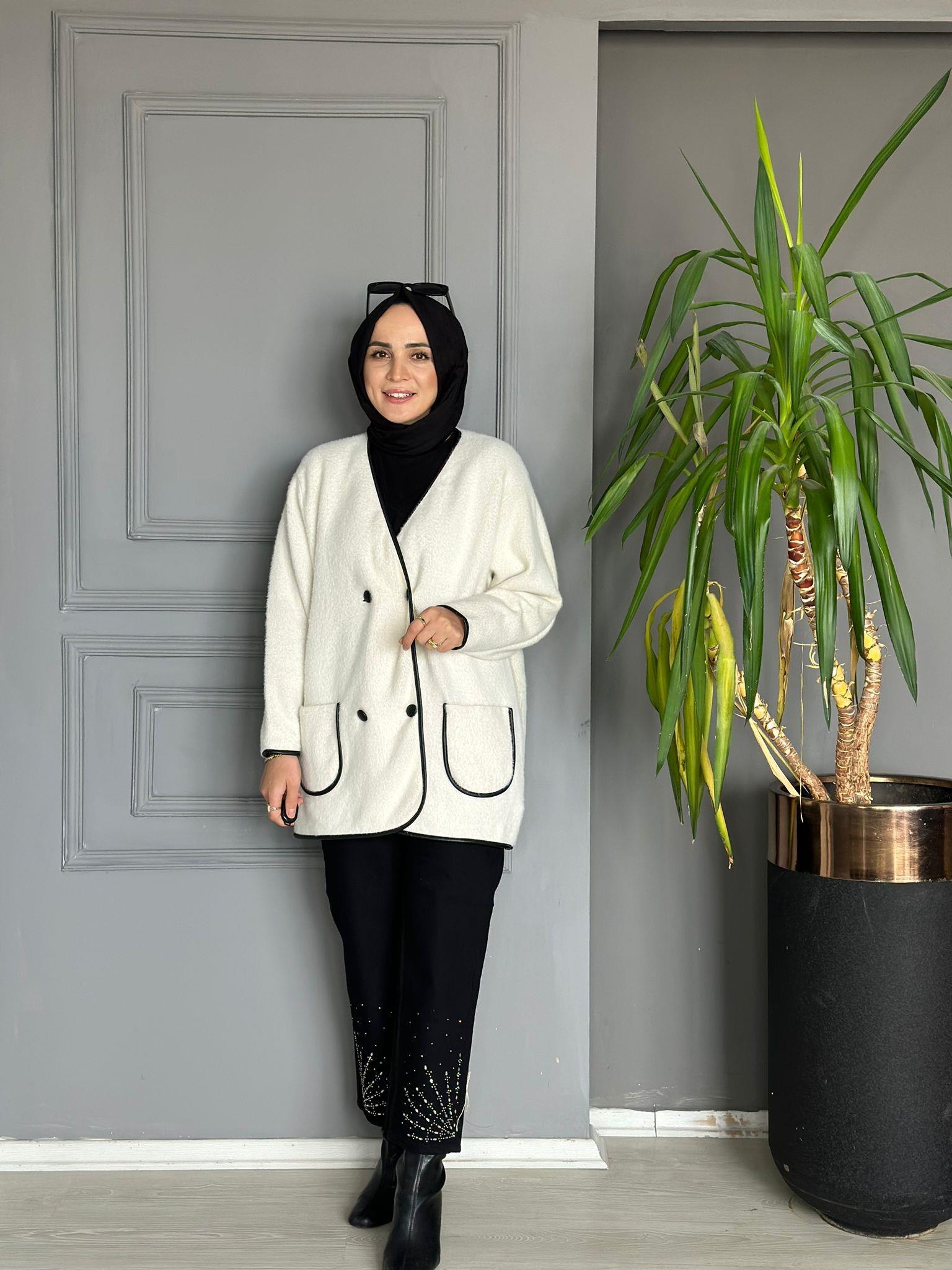 40840 DERİ DETAY ANGORA CEKET KREM