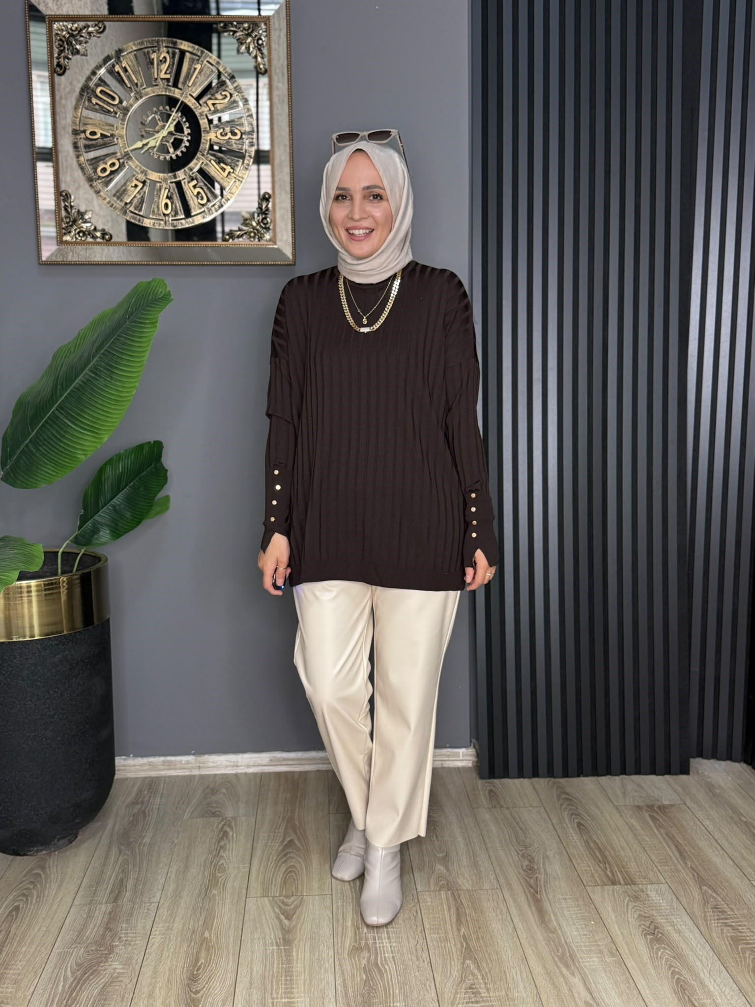 44258 DÜĞME DETAY FİTİLLİ MERSERİZE ACI KAHVE