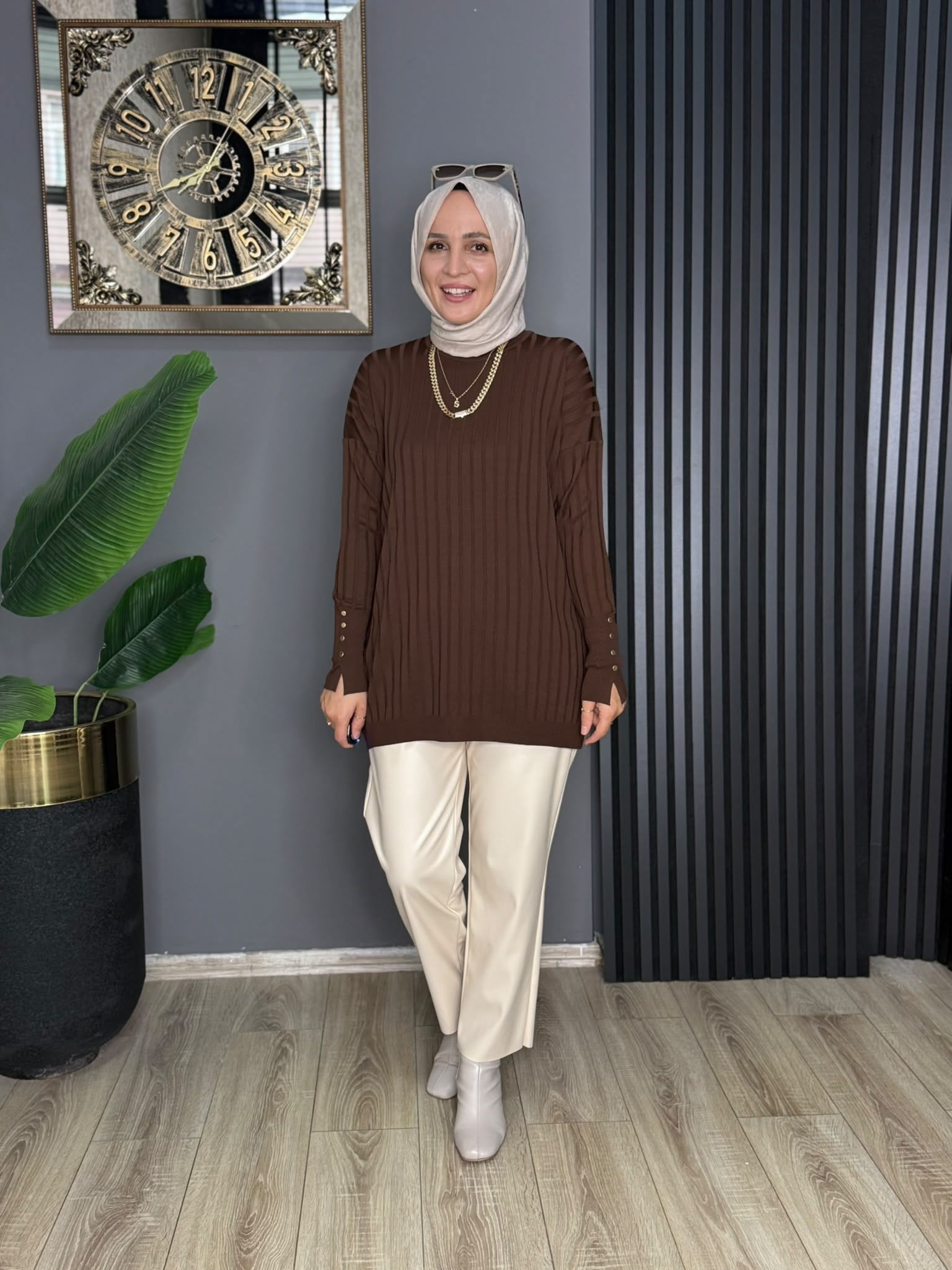 44258 DÜĞME DETAY FİTİLLİ MERSERİZE KAHVERENGİ 