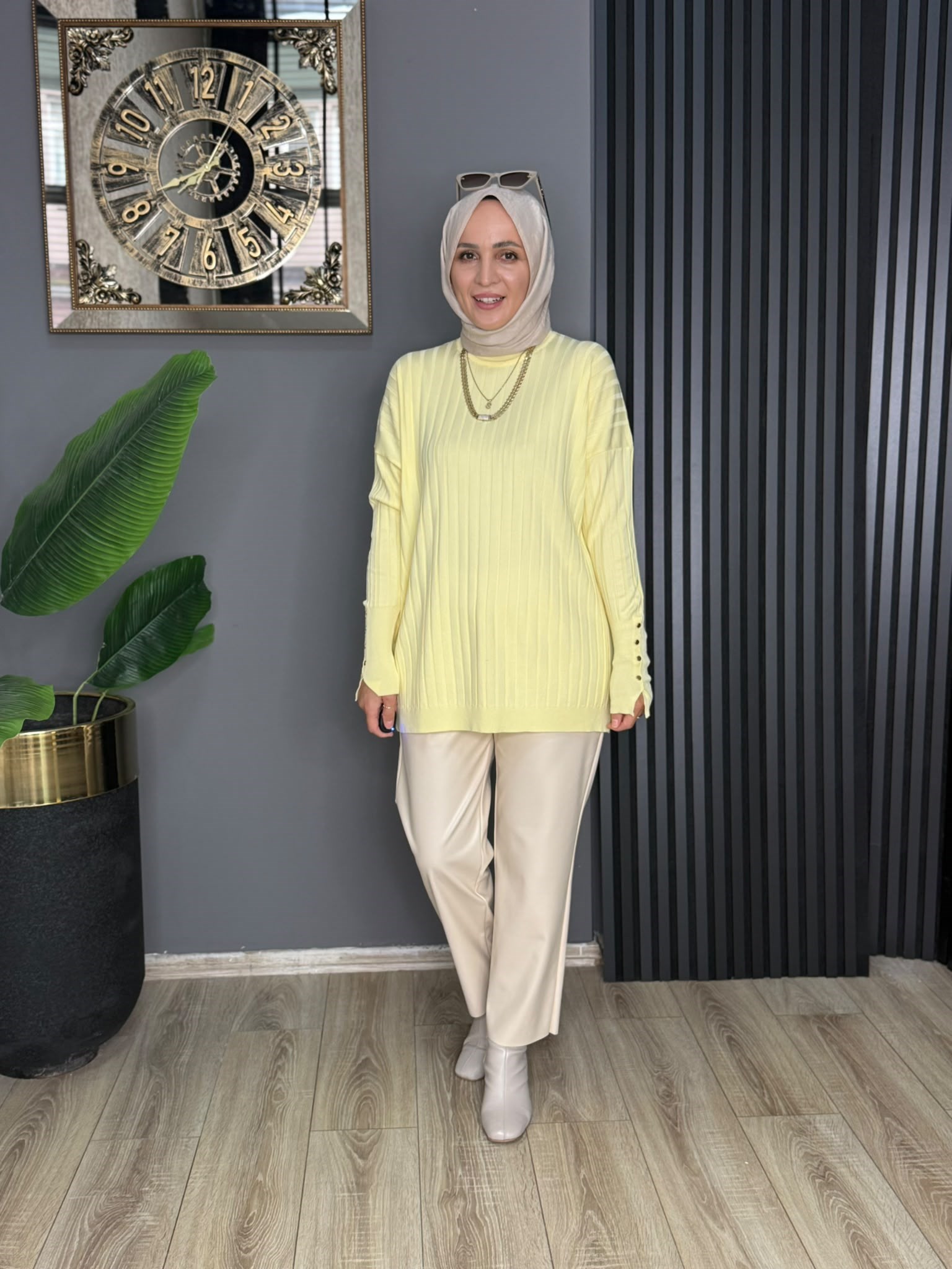 44258 DÜĞME DETAY FİTTİLİ MERSERİZE SARI 