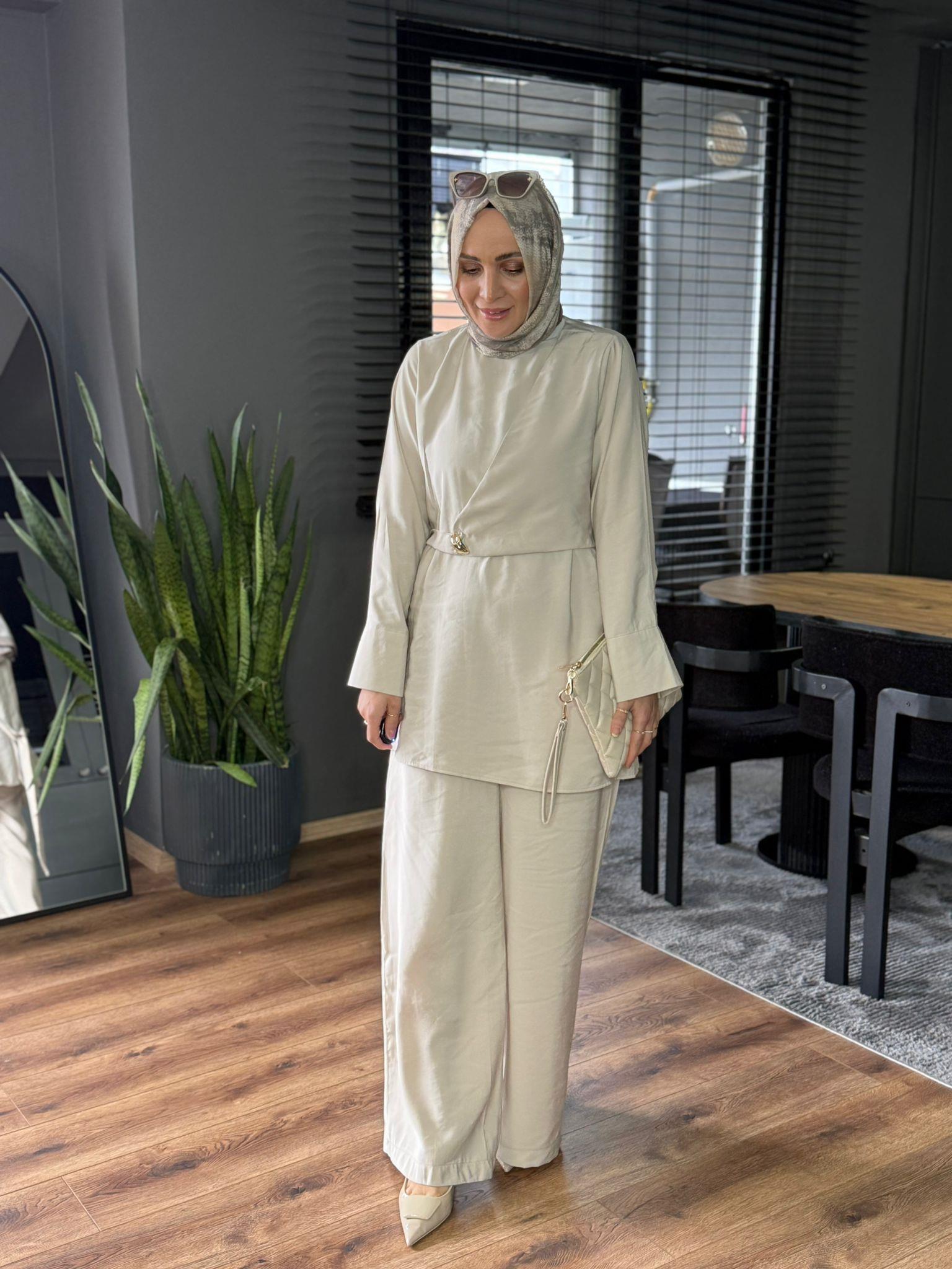 4597 ÇAPRAZ DETAY TAKIM KREM 