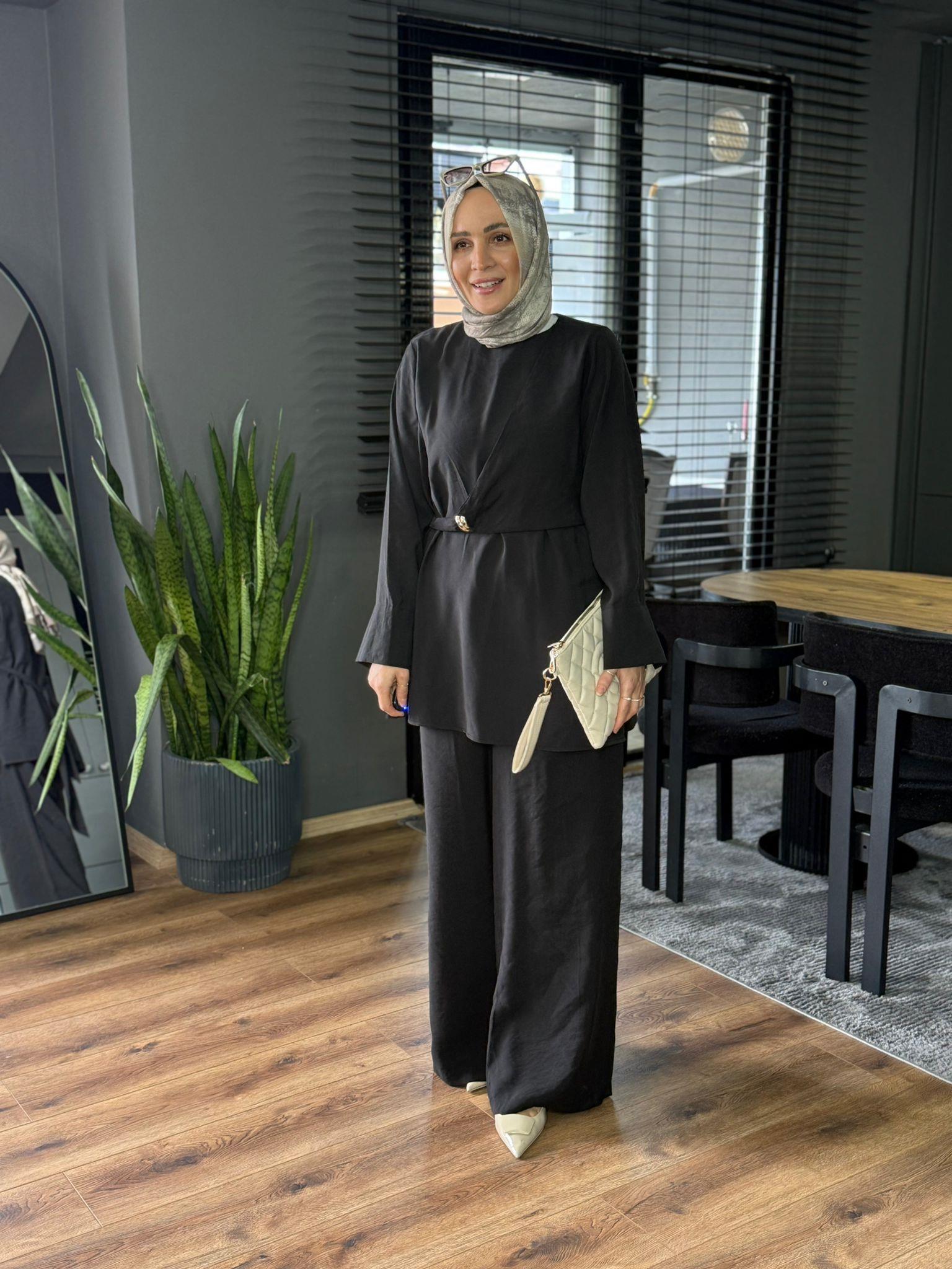 4597 ÇAPRAZ DETAY TAKIM SİYAH 