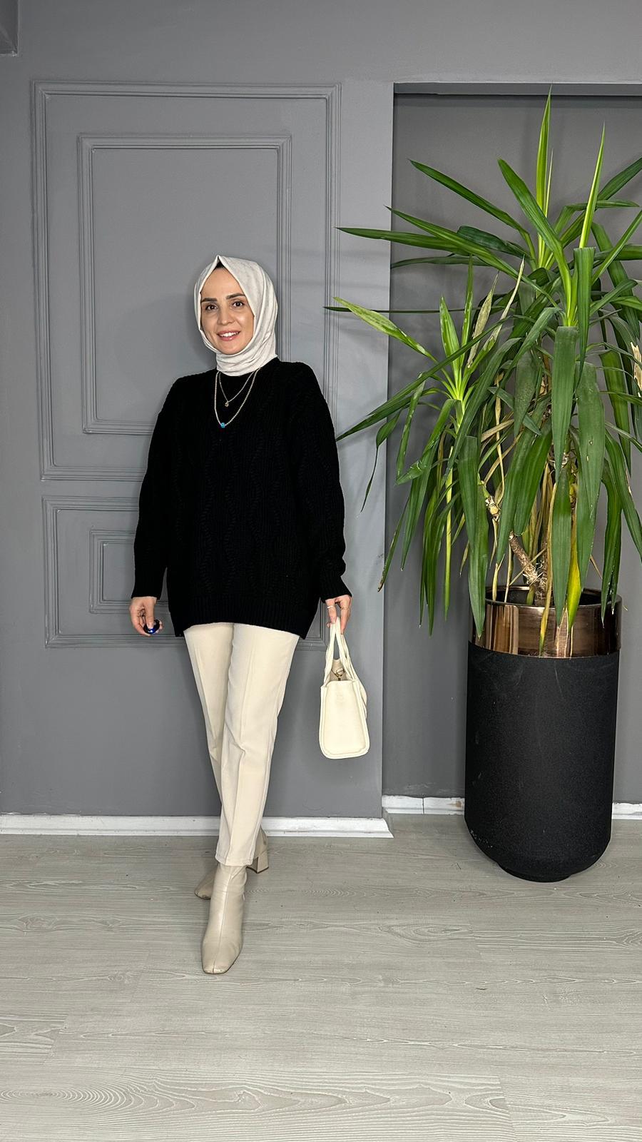 50536 ÖRGÜ DETAY KAZAK SİYAH