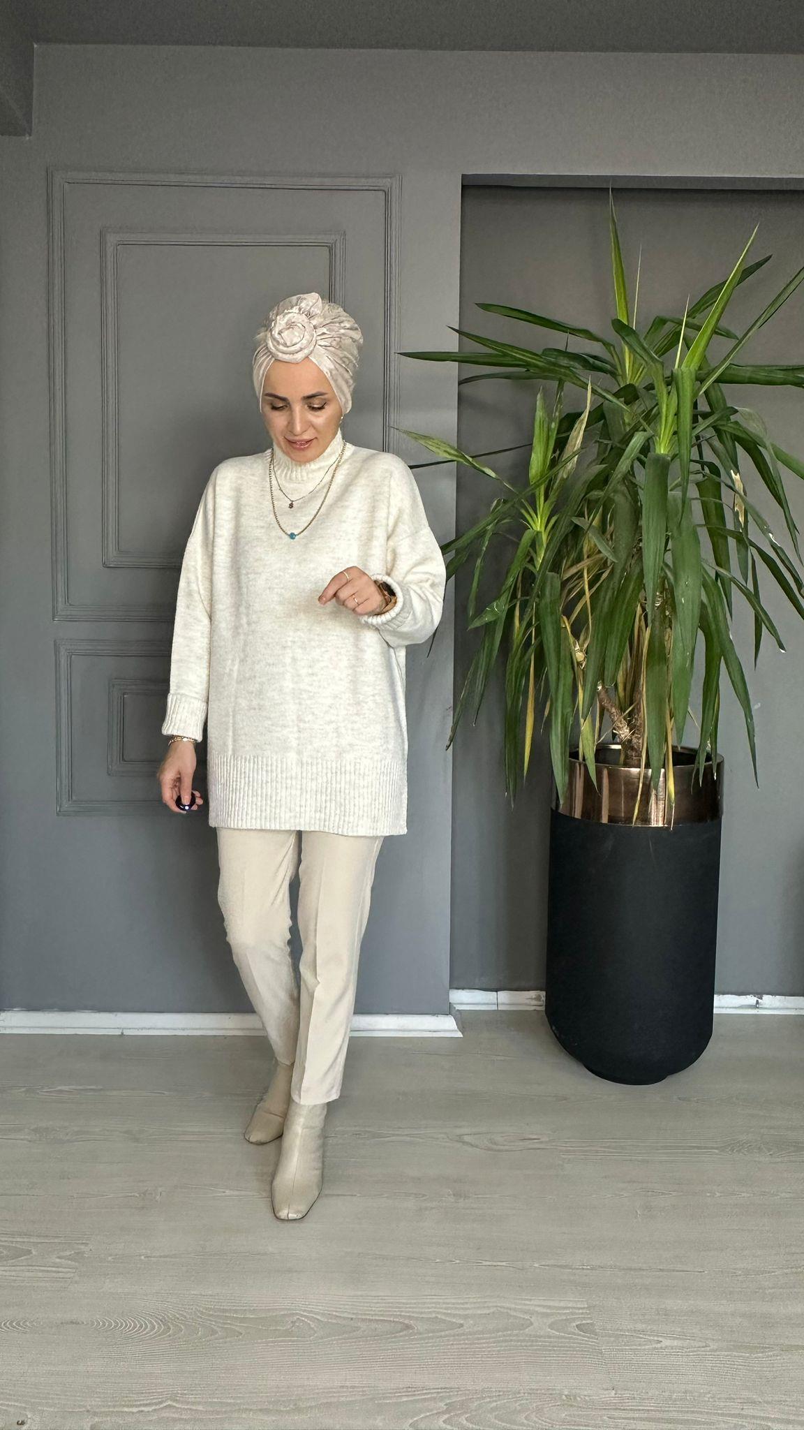 51701 BOĞAZLI TRİKO KAZAK BEYAZ