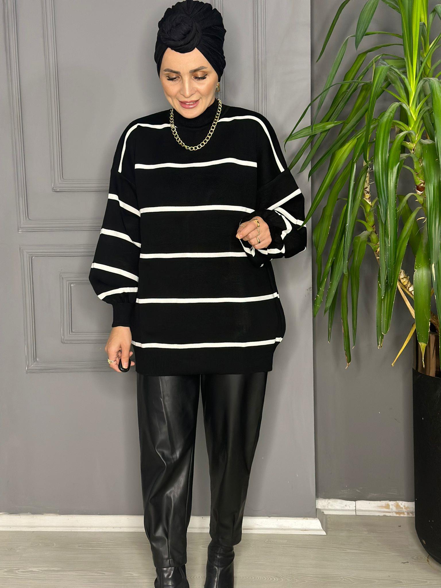 5493 İNDİRİMLİ TEK ÇİZGİ TRİKO SİYAH