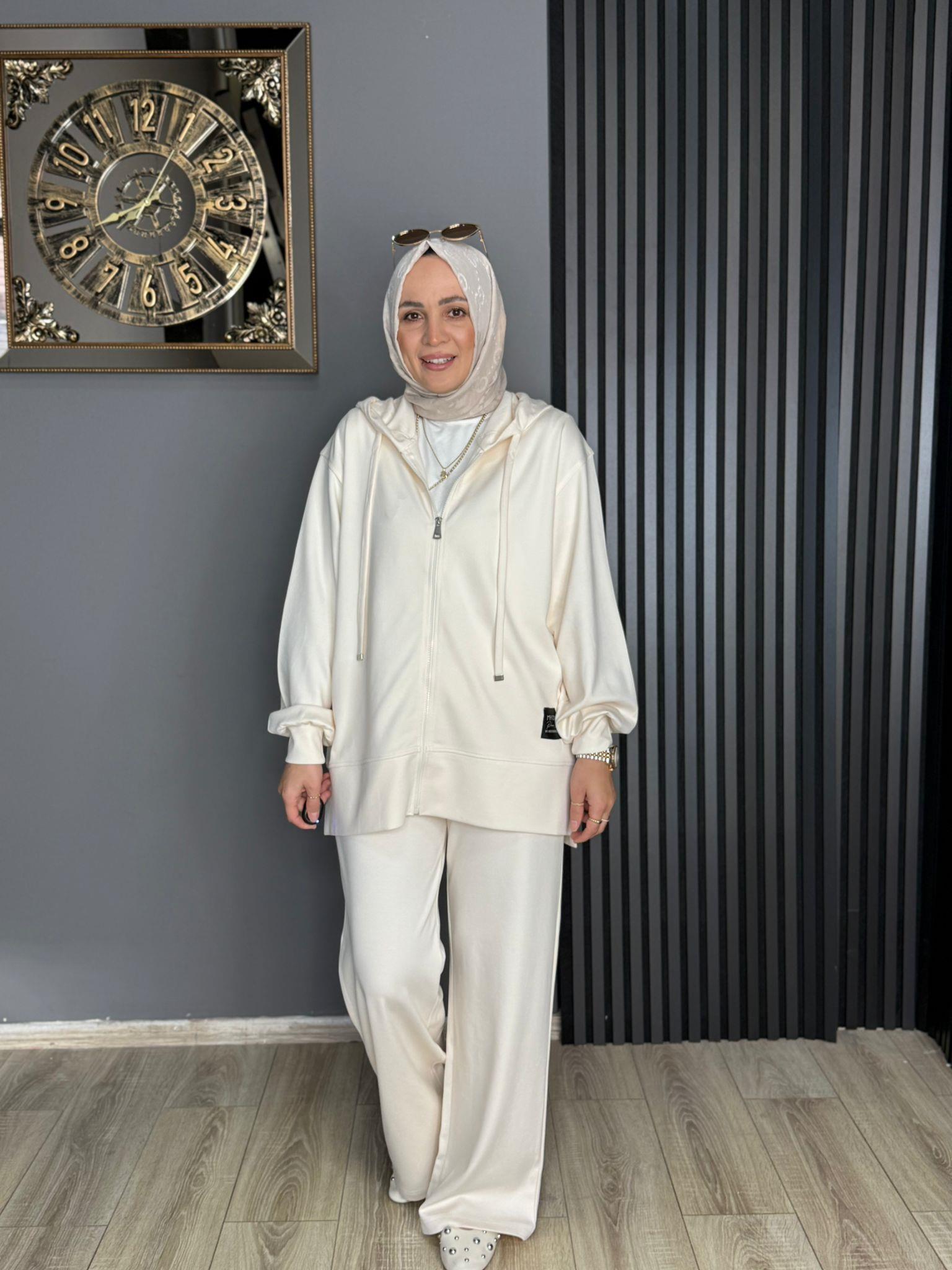 5942 ETİKET DETAY TAKIM EKRU 