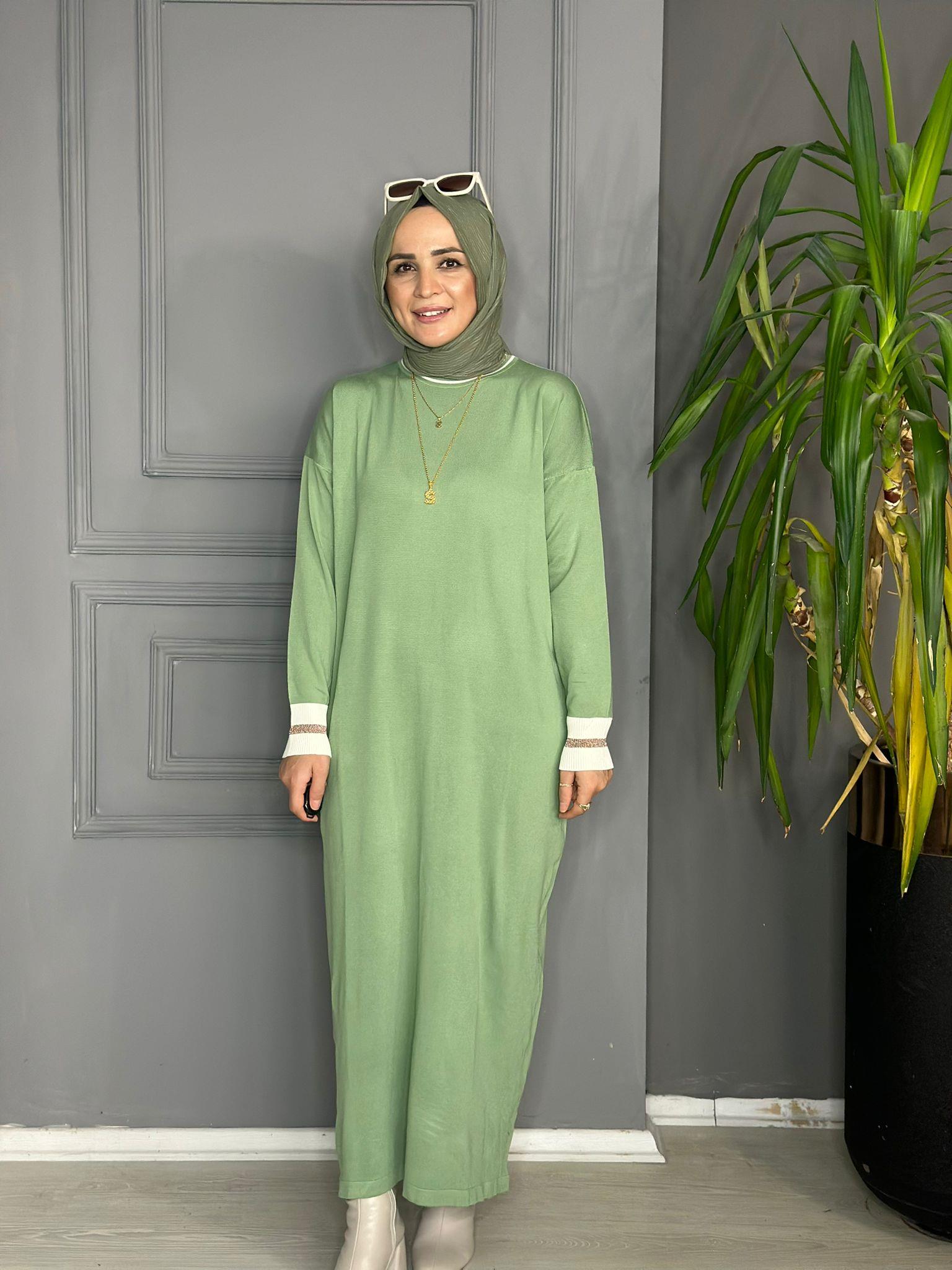 7020 SİMLİ TRİKO ELBİSE MİNT YEŞİL
