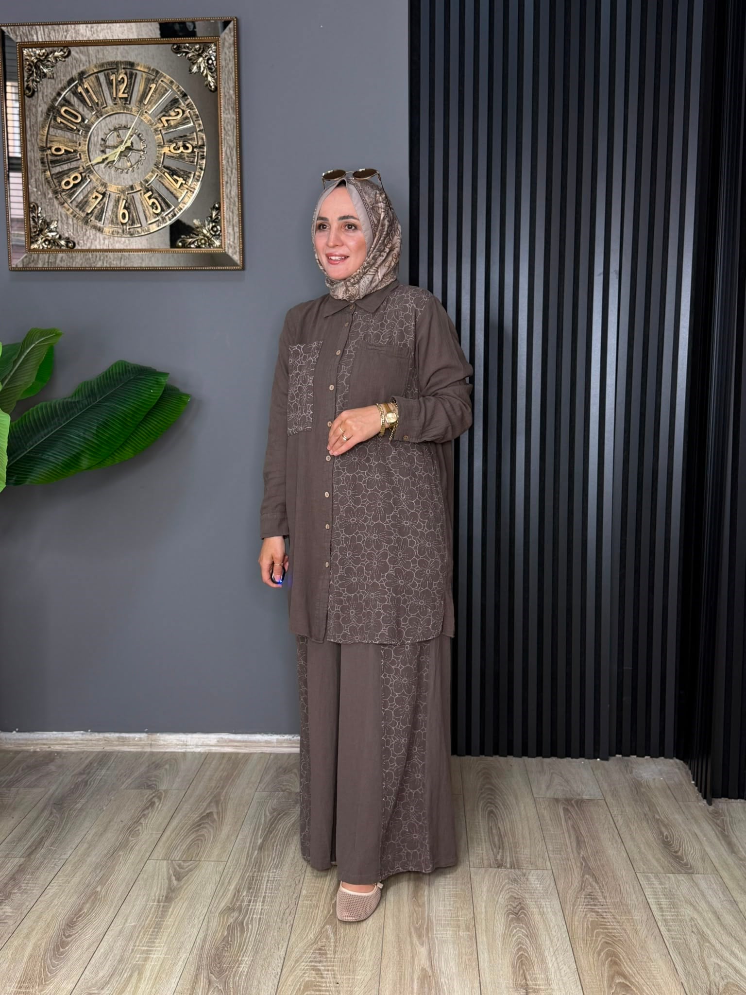 7108 İŞLEMELİ TAKIM KAHVE 