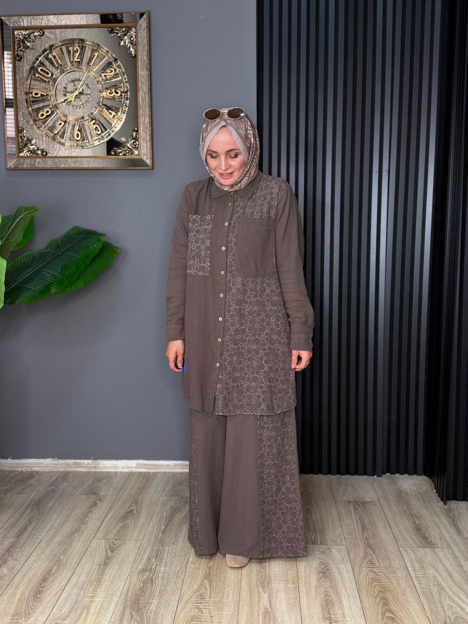 7108 İŞLEMELİ TAKIM KAHVE 