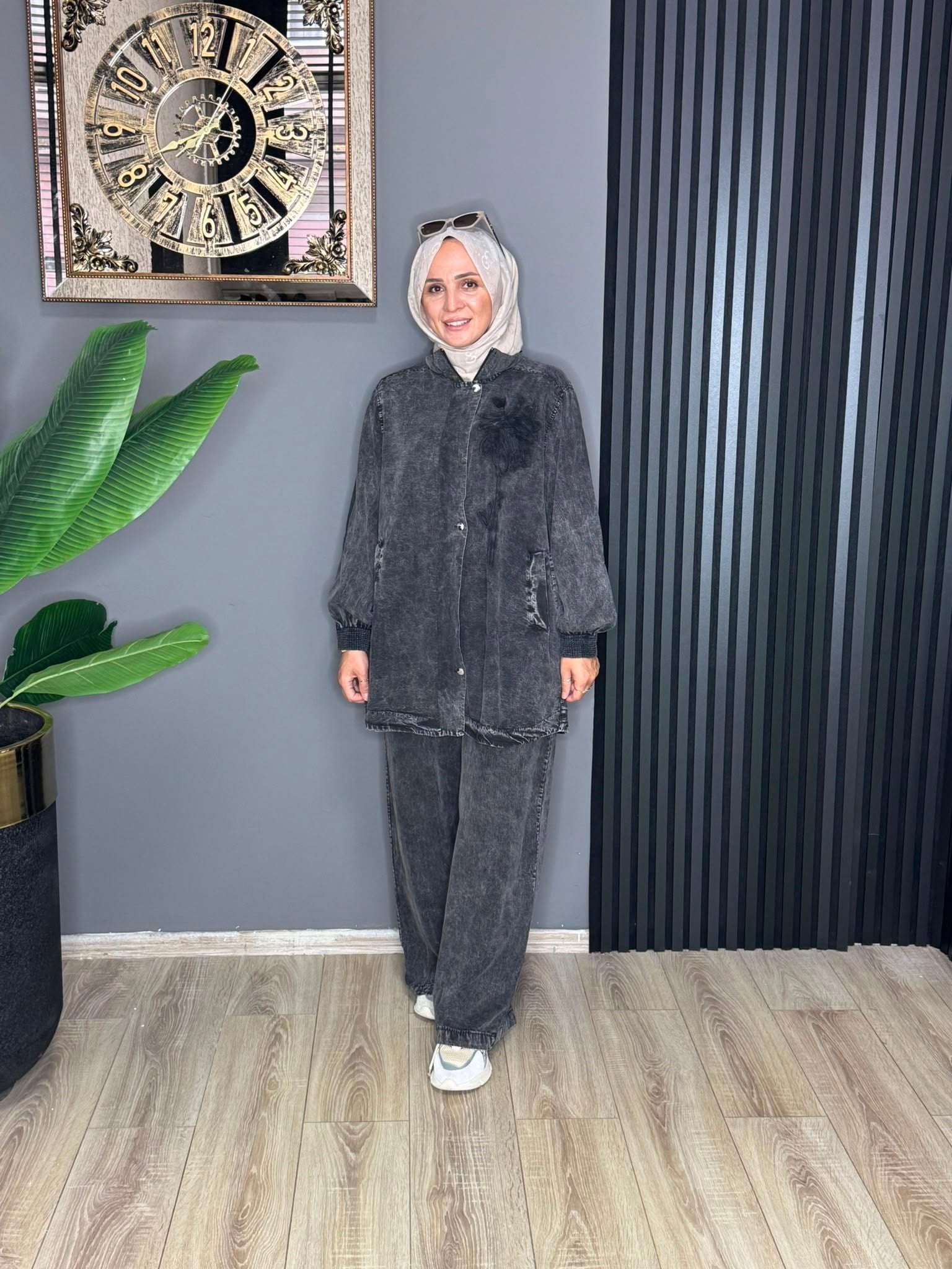 7956 TEK TARAF İŞLEMELİ TAKIM SİYAH 