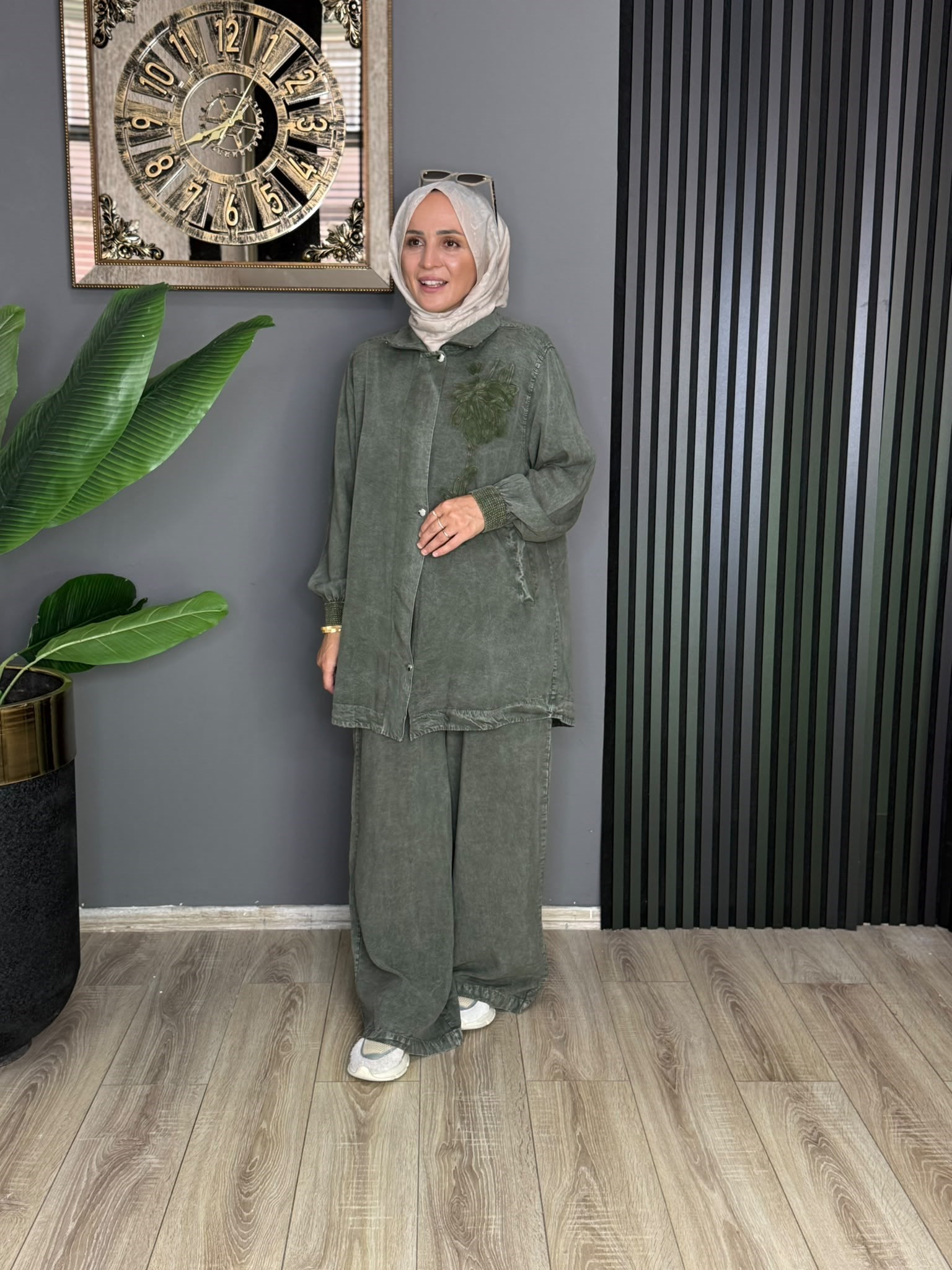 7956 TEK TARAF İŞLEMELİ TAKIM YEŞİL 