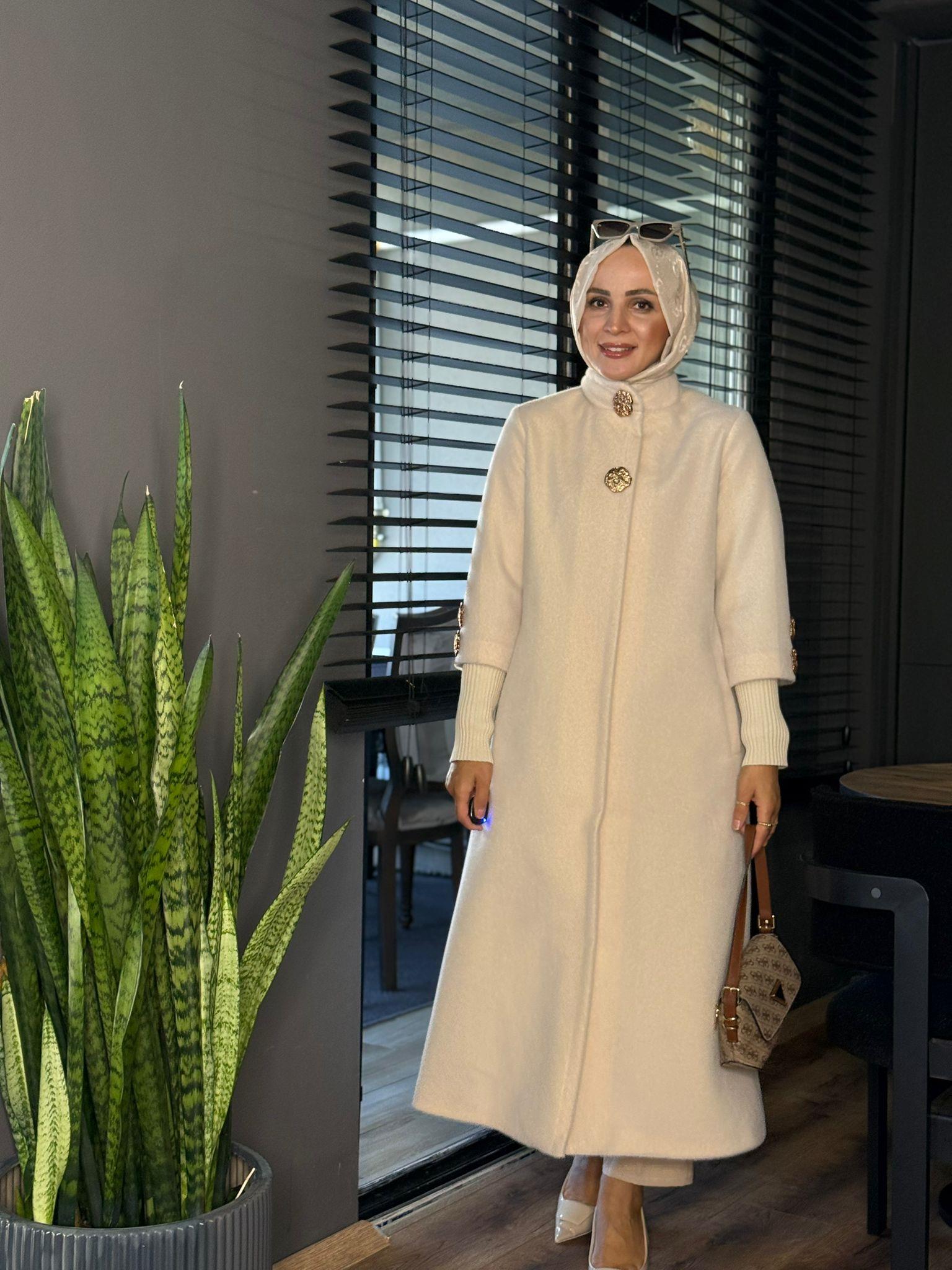 7958 GOLD BROŞ DETAY KABAN  EKRU 