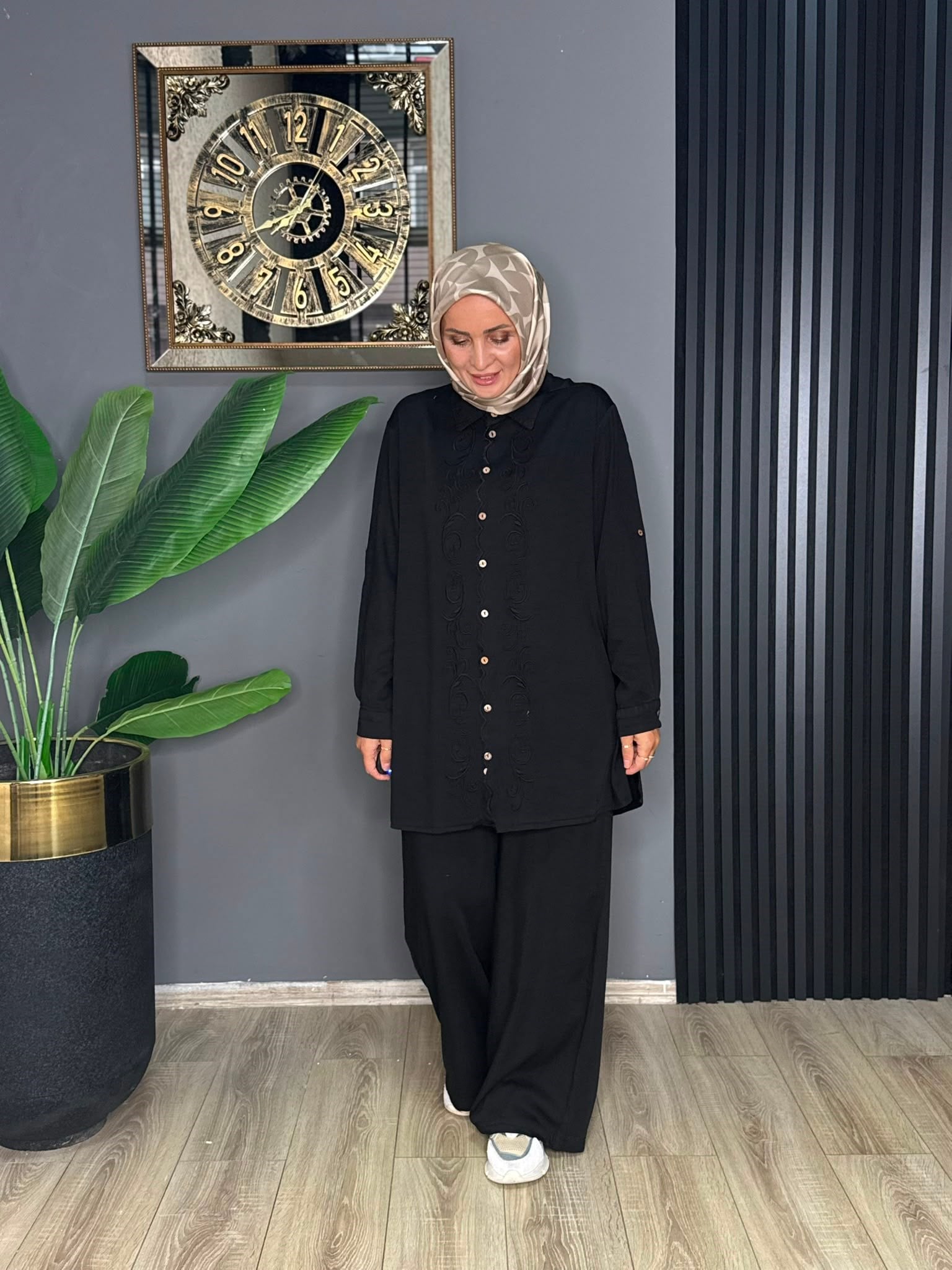 7958 ÖNÜ NAKIŞLI TENSEL TAKIM  SİYAH 