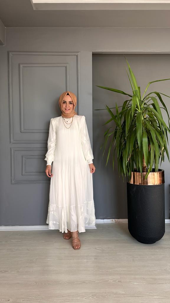 ELBİSE BEYAZ M BEDEN