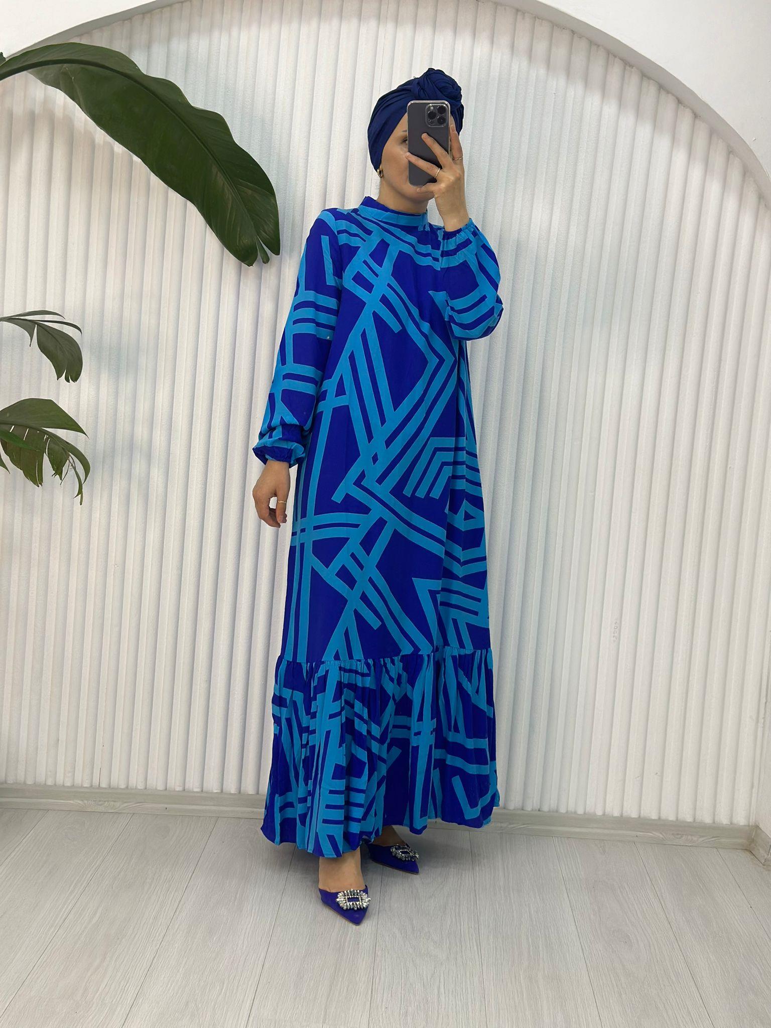 GEOMETRİK DESEN MAVİ ELBİSE 