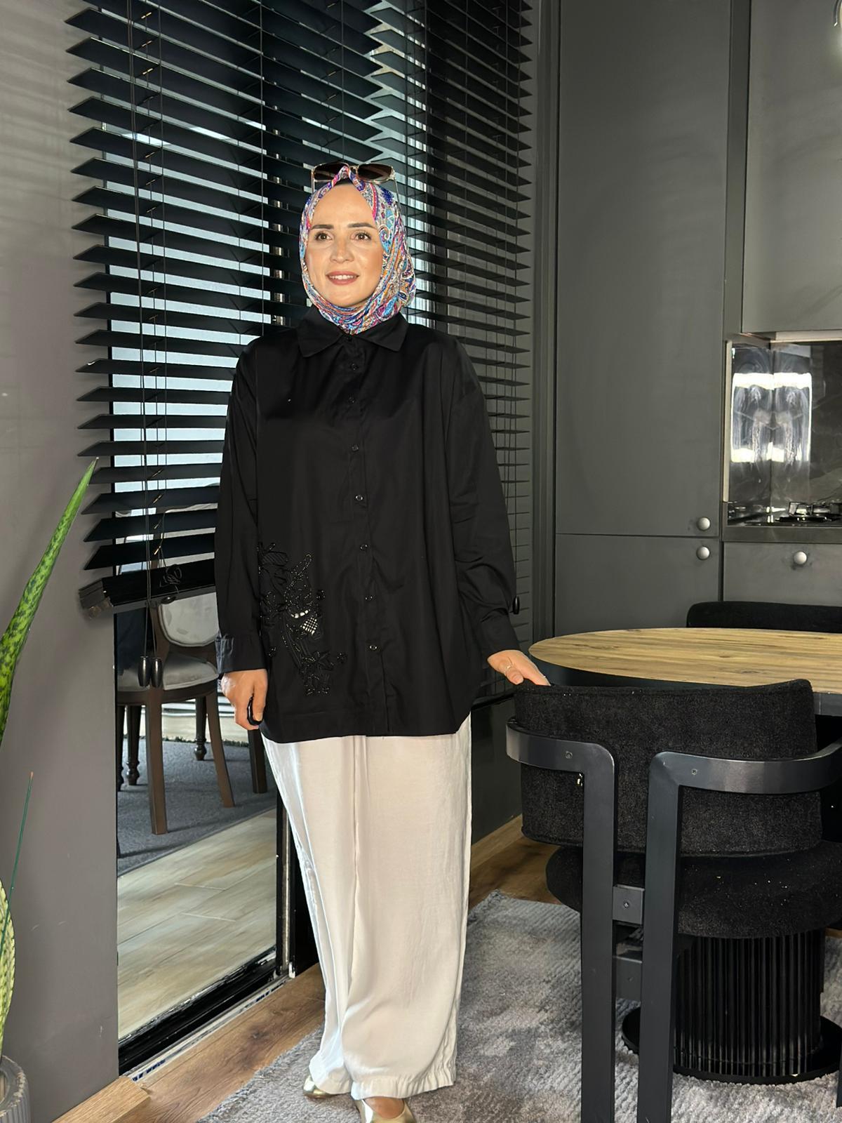 GÜL NAKIŞ TUNİK SİYAH 