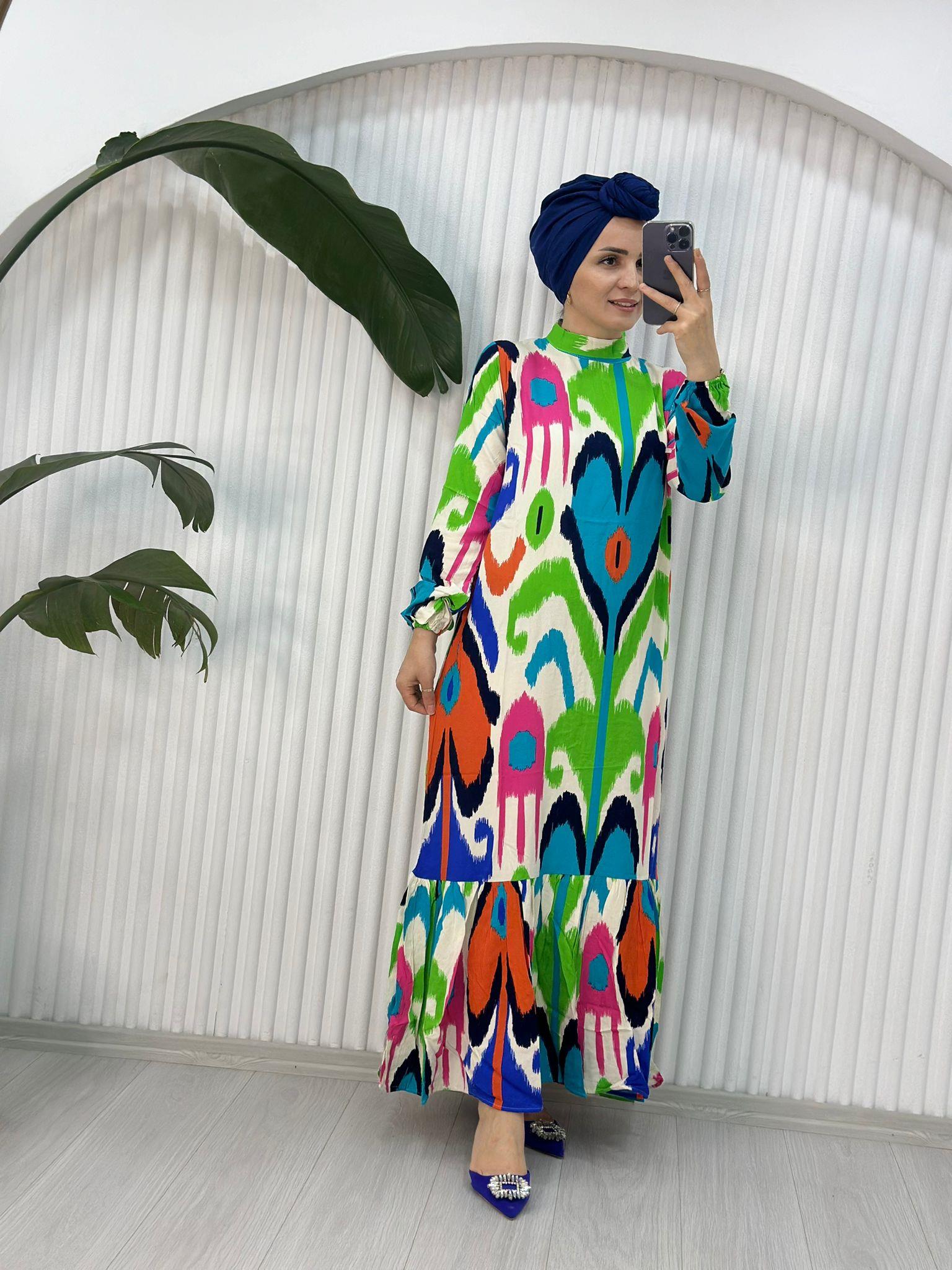 KALP DESEN RENKLİ ELBİSE 