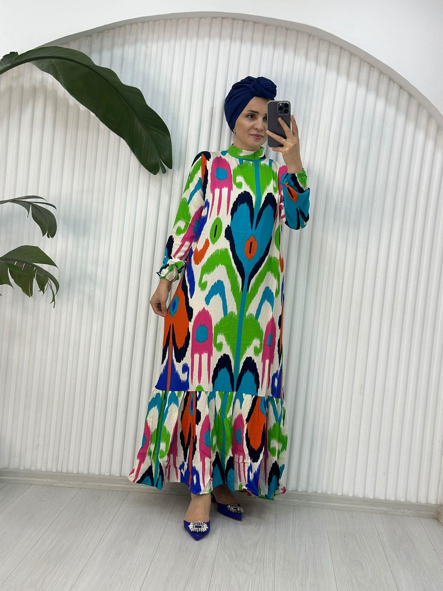 KALP DESEN RENKLİ ELBİSE 