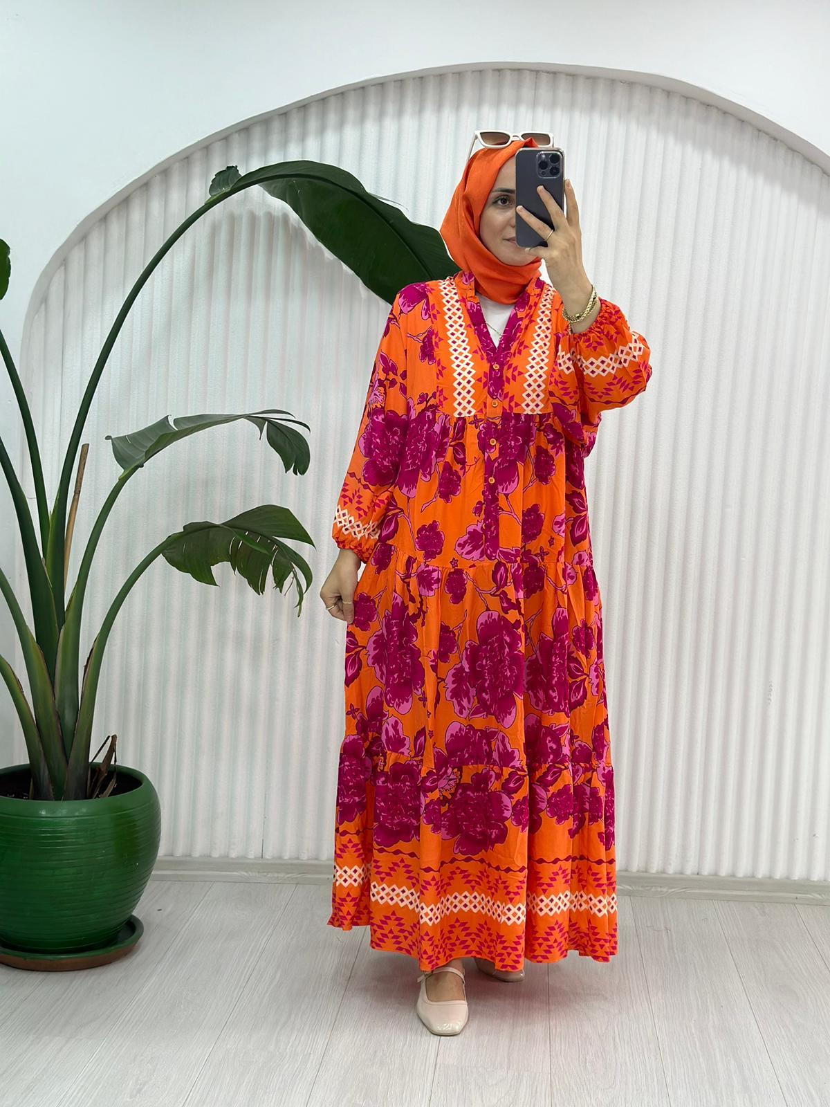 PEMBE ÇİÇEKLİ TURUNCU ELBİSE 