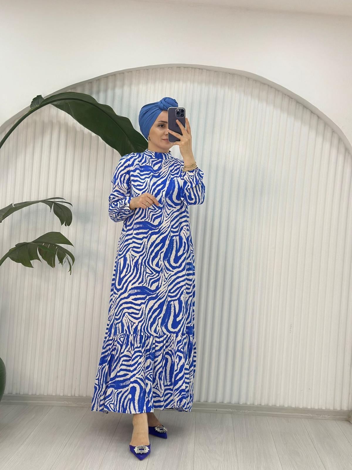 ZEBRA DESEN MAVİ BEYAZ ELBİSE 