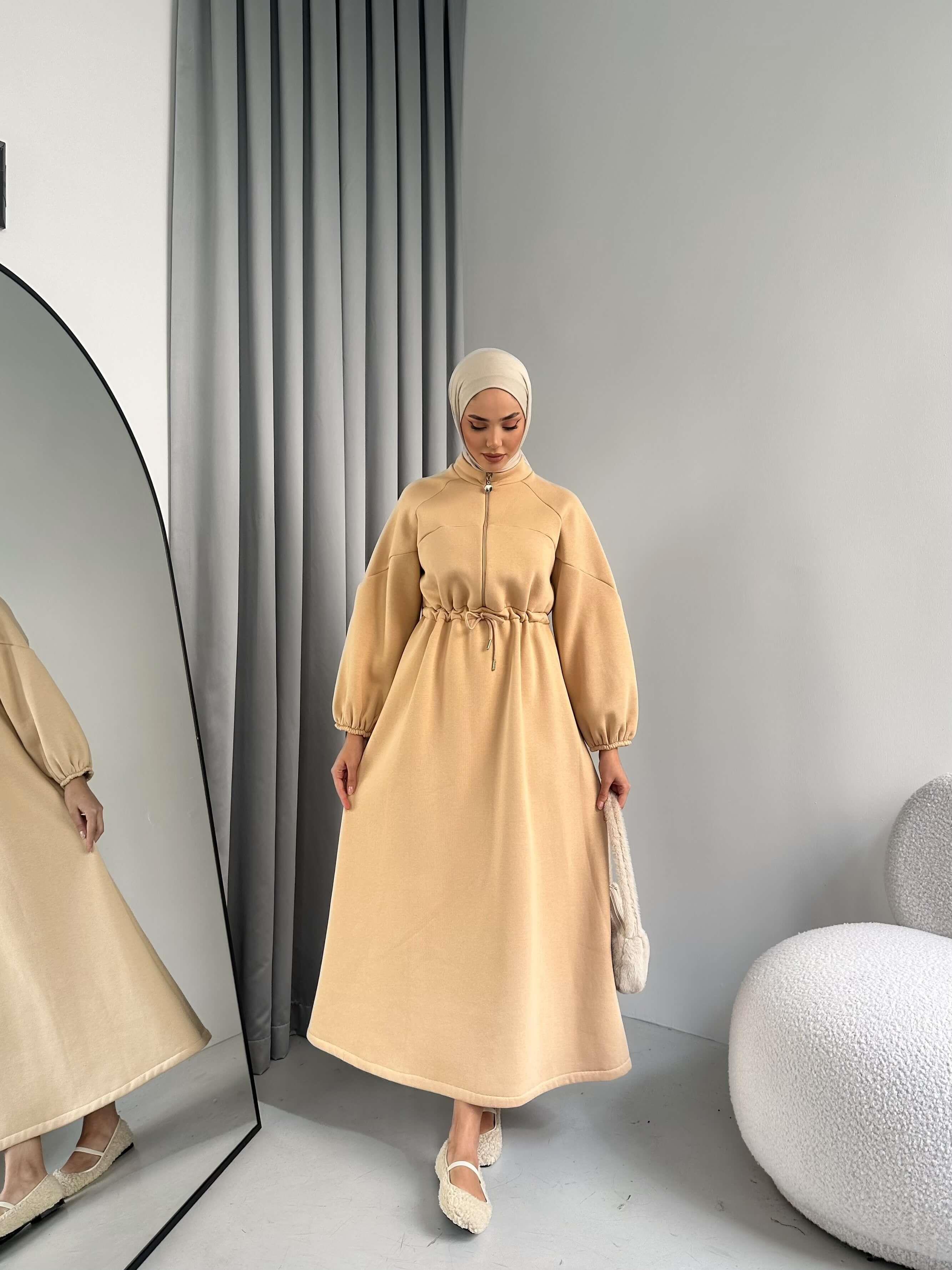 Belden Bağcıklı 3 İplik Şardon Elbise Bej