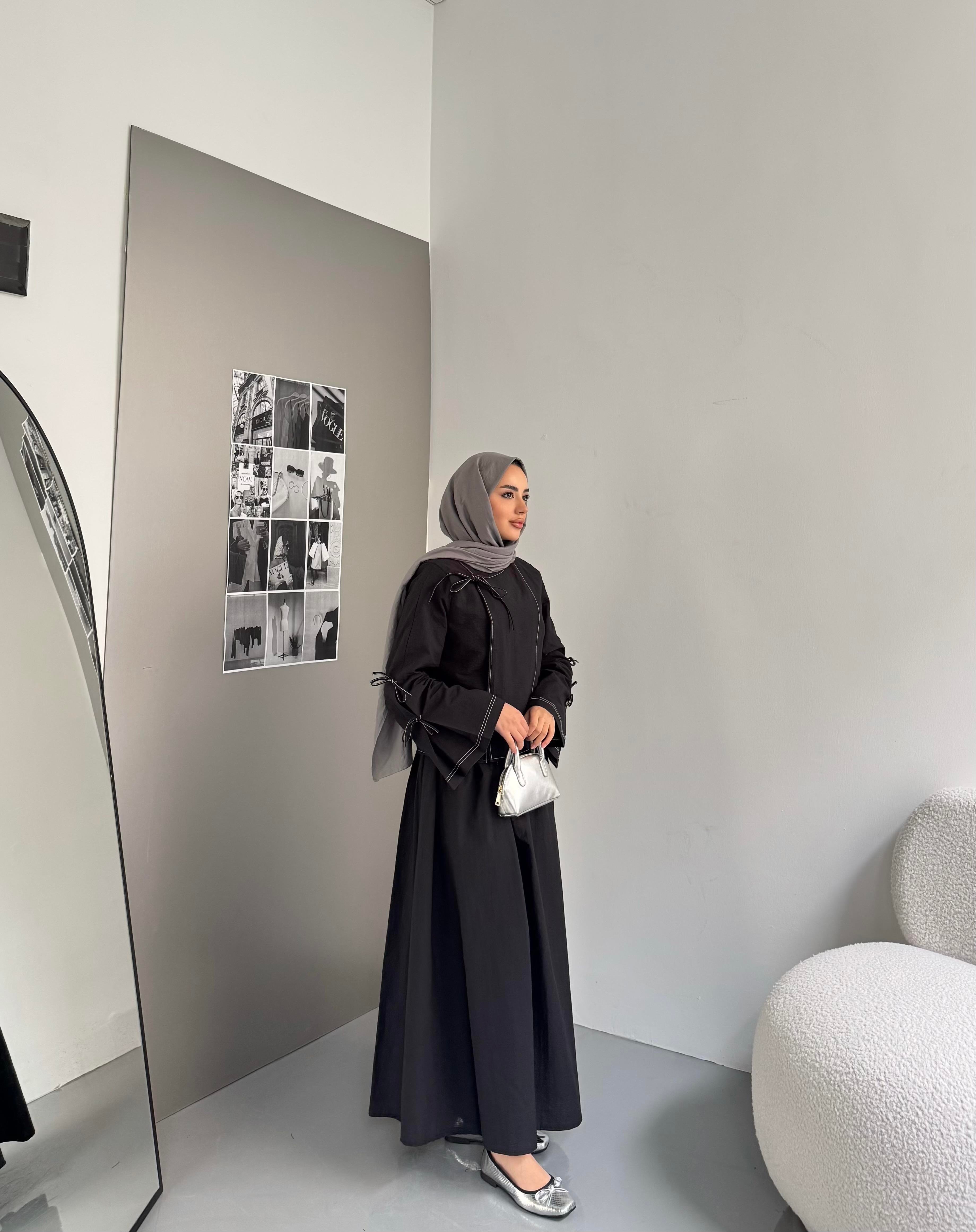 Fiyonk Detaylı Monche Takım Siyah