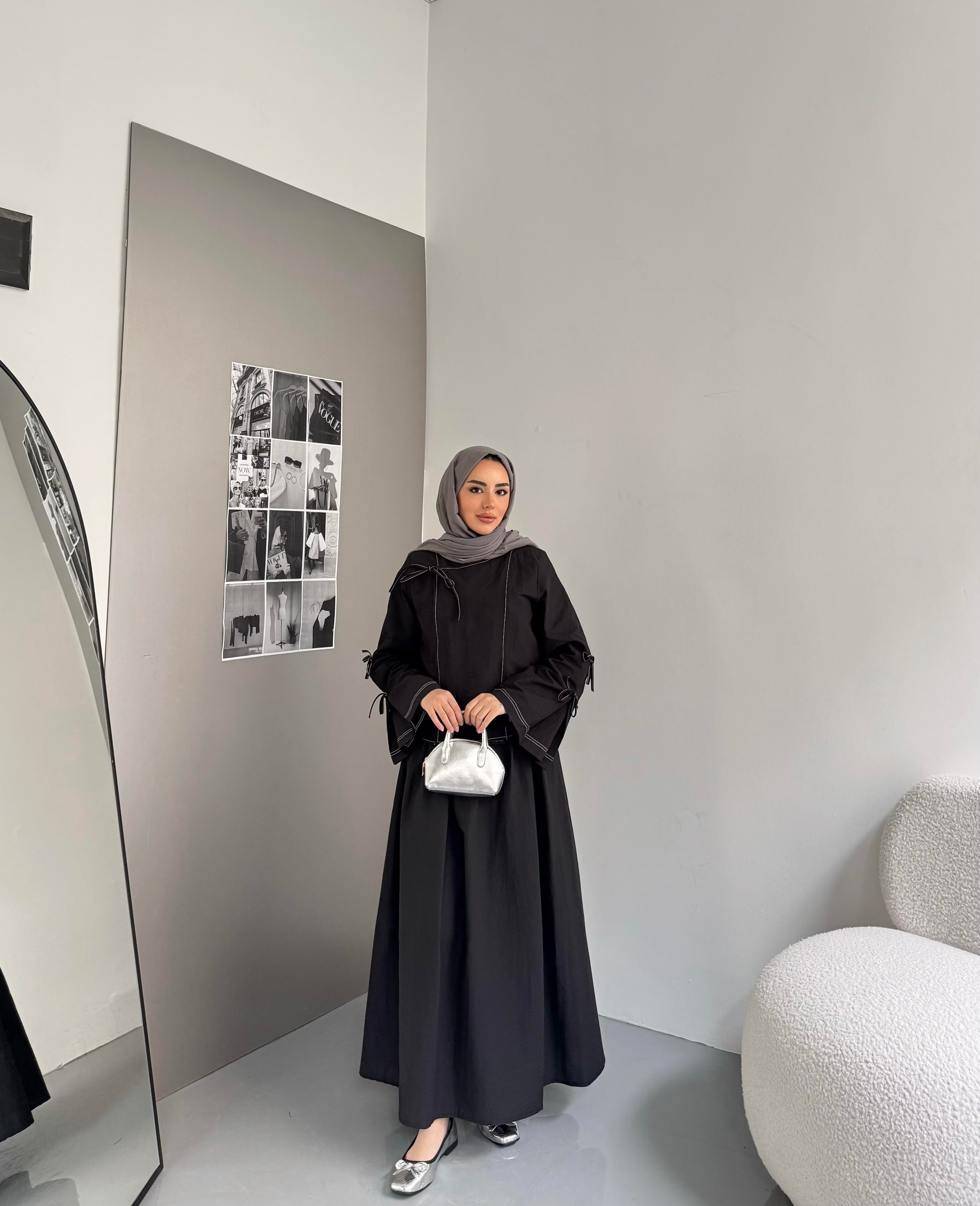 Fiyonk Detaylı Monche Takım Siyah