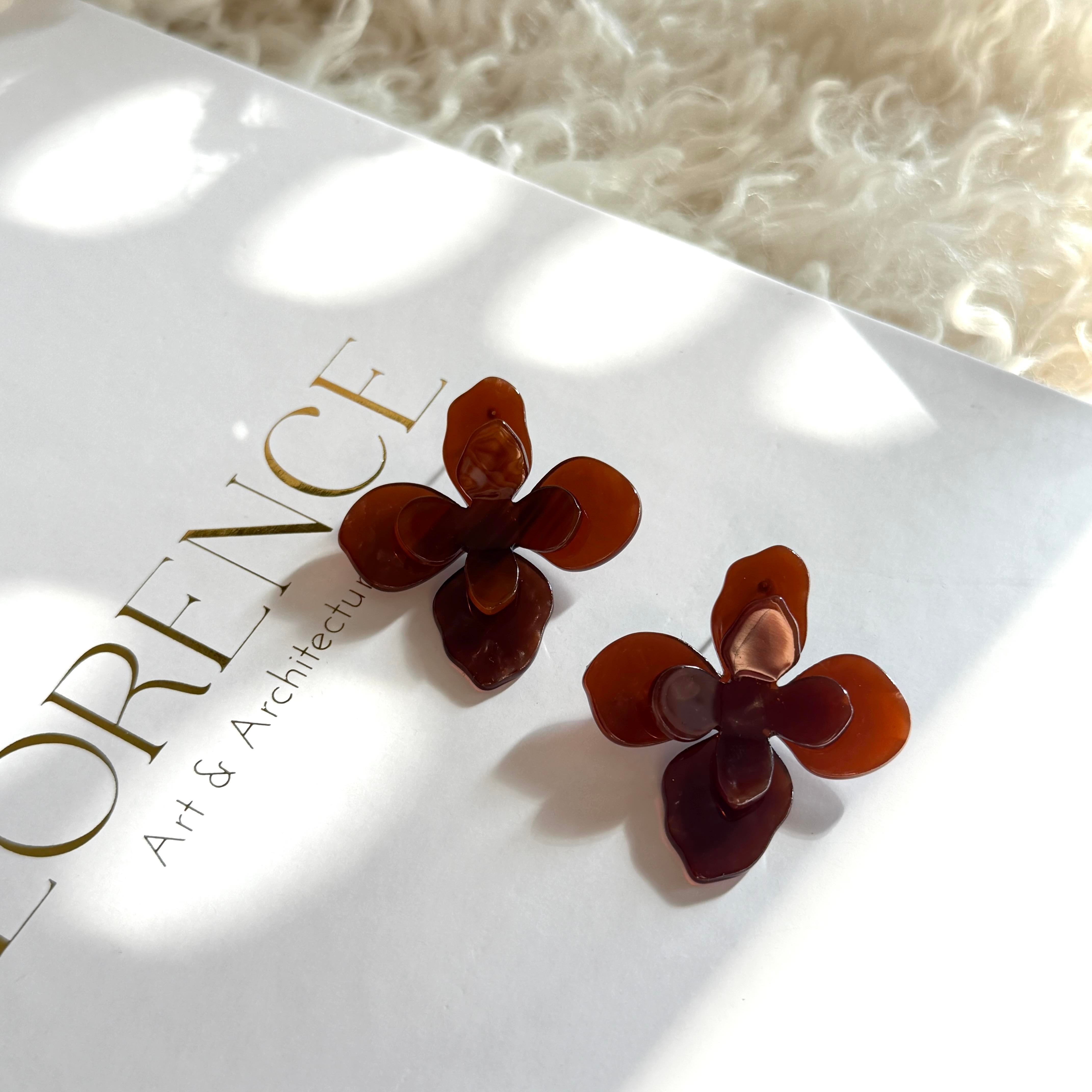 Akrilik Çiçek Küpe