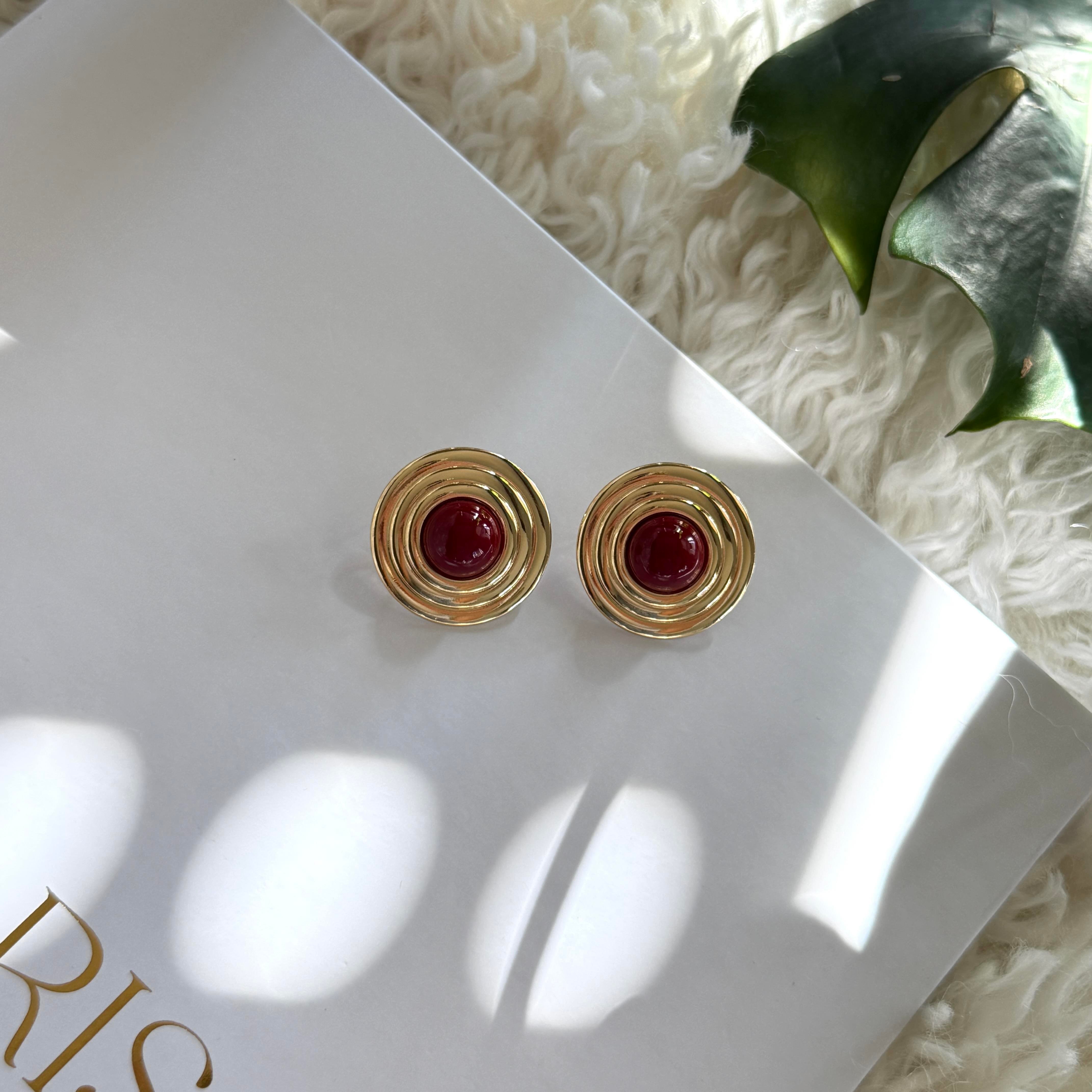 Bordo Mineli Bombeli Yuvarlak Küpe