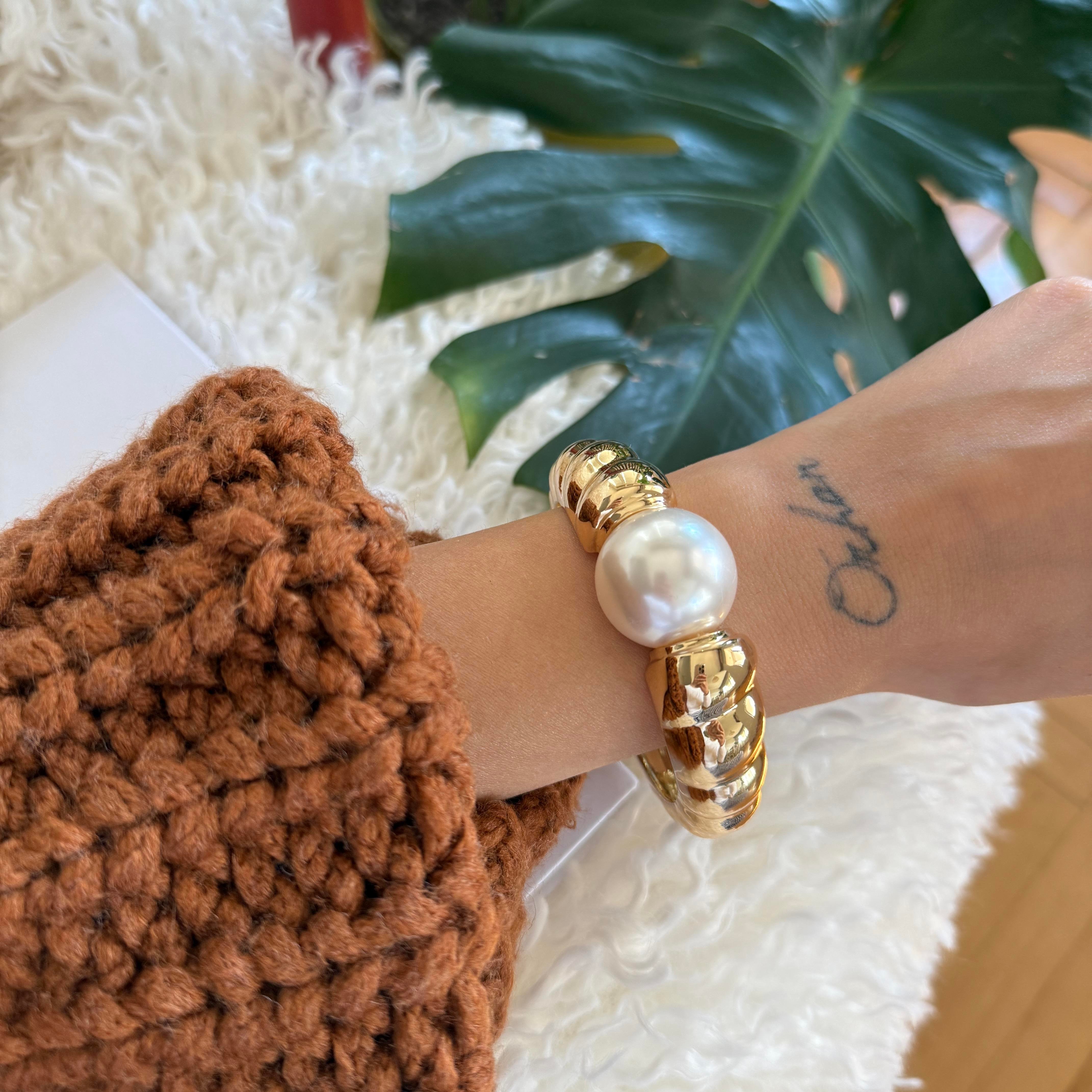 Burgu İnci Kelepçe