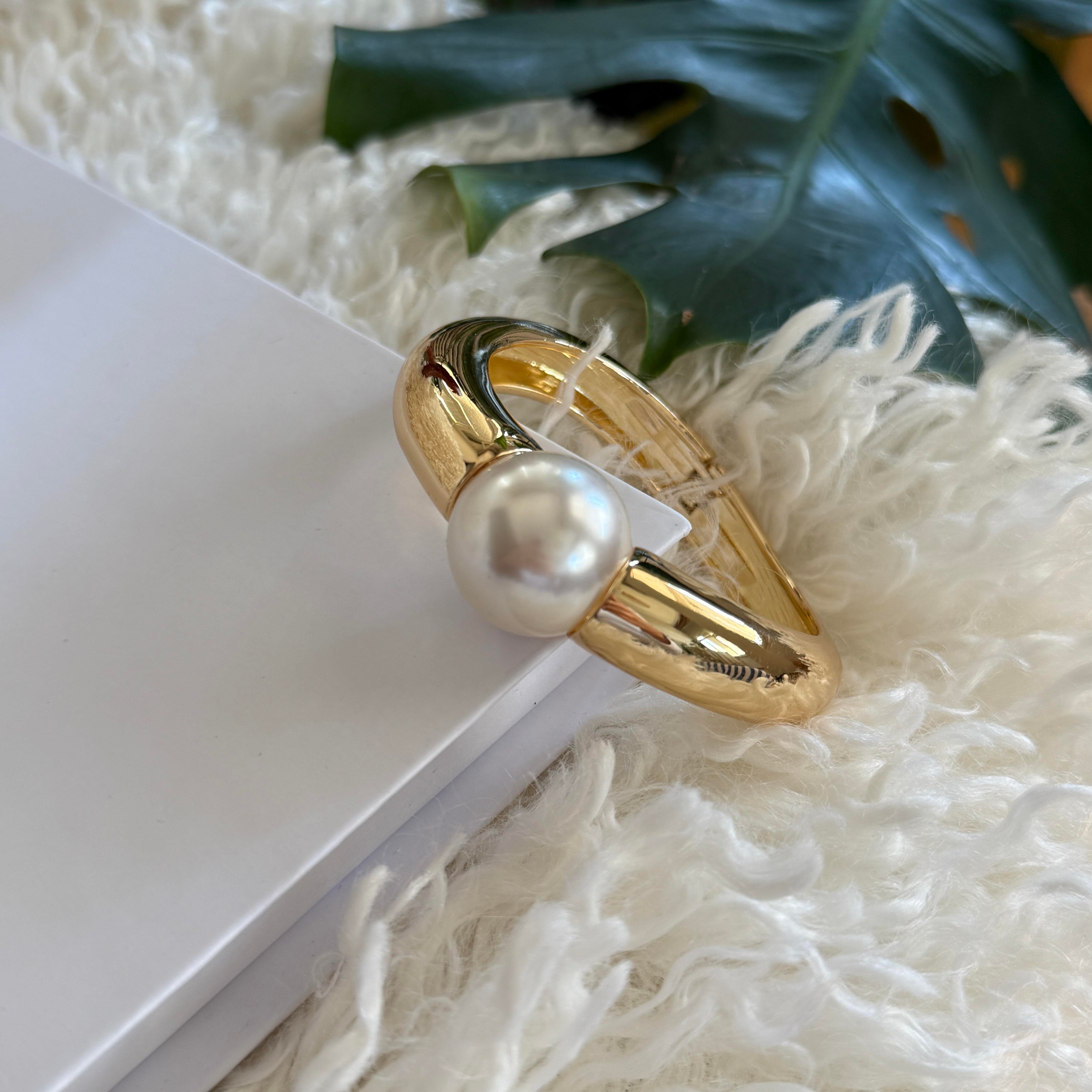 Büyük İnci Kelepçe