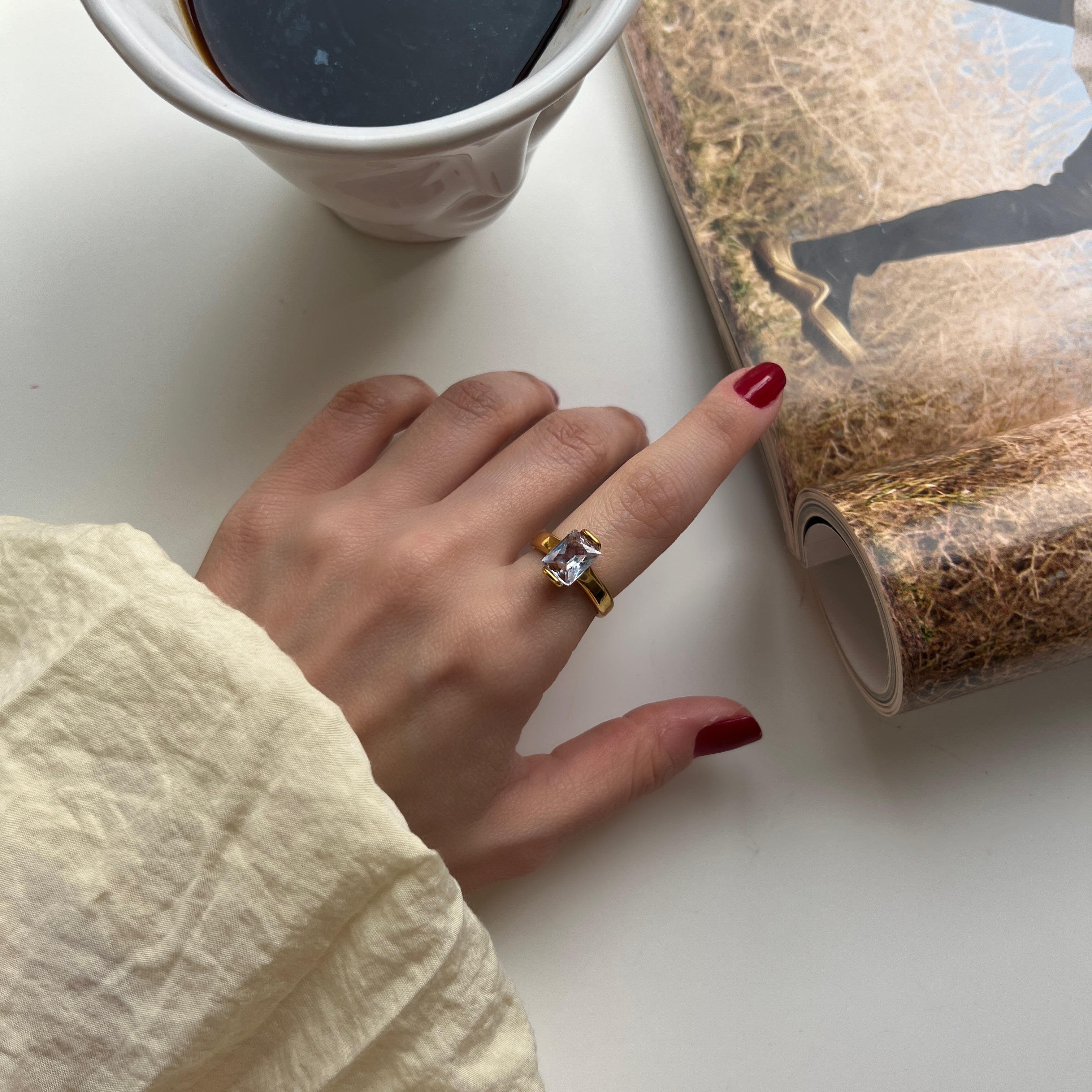 Çelik Baget Taş Yüzük