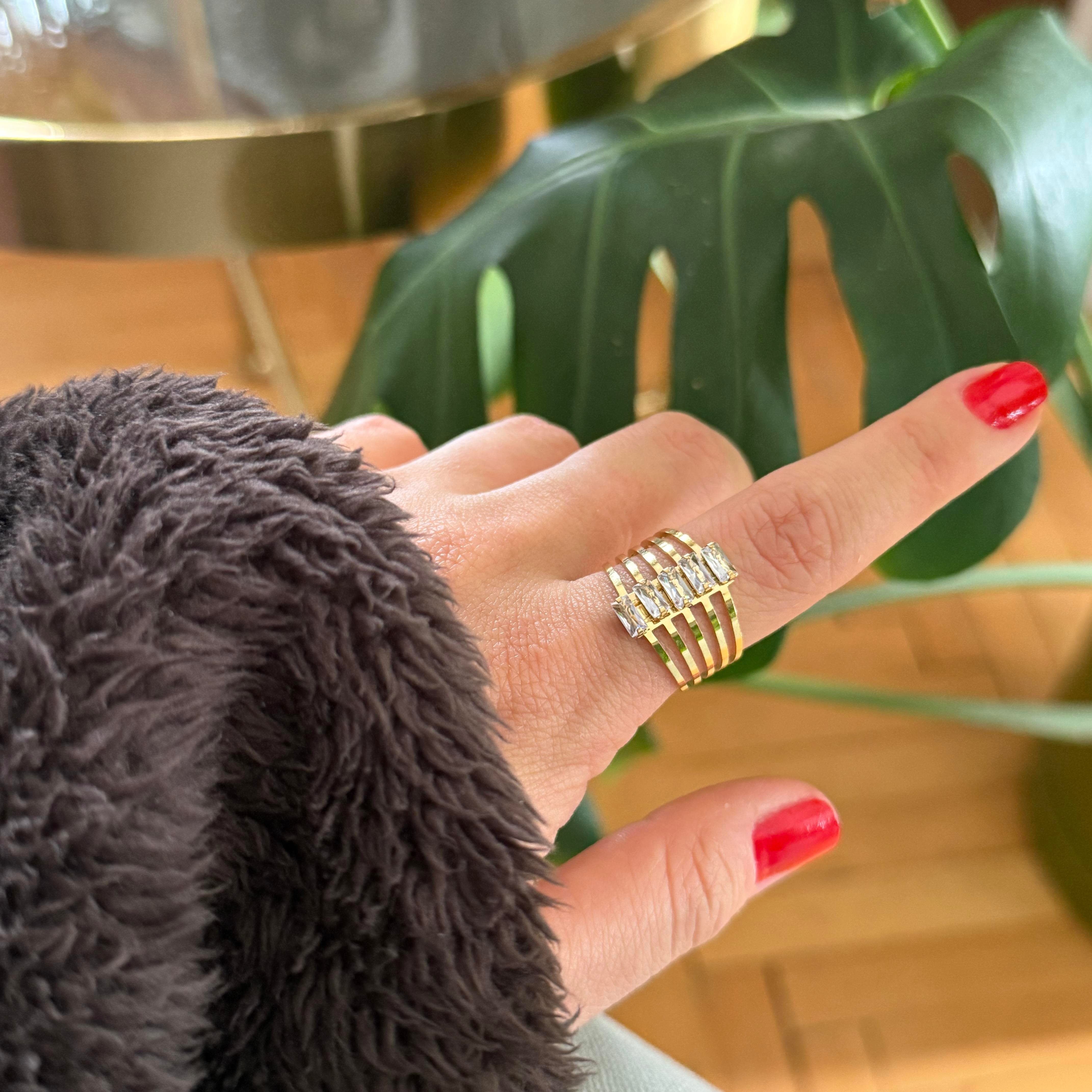 Çelik Baget Taşlı Yüzük