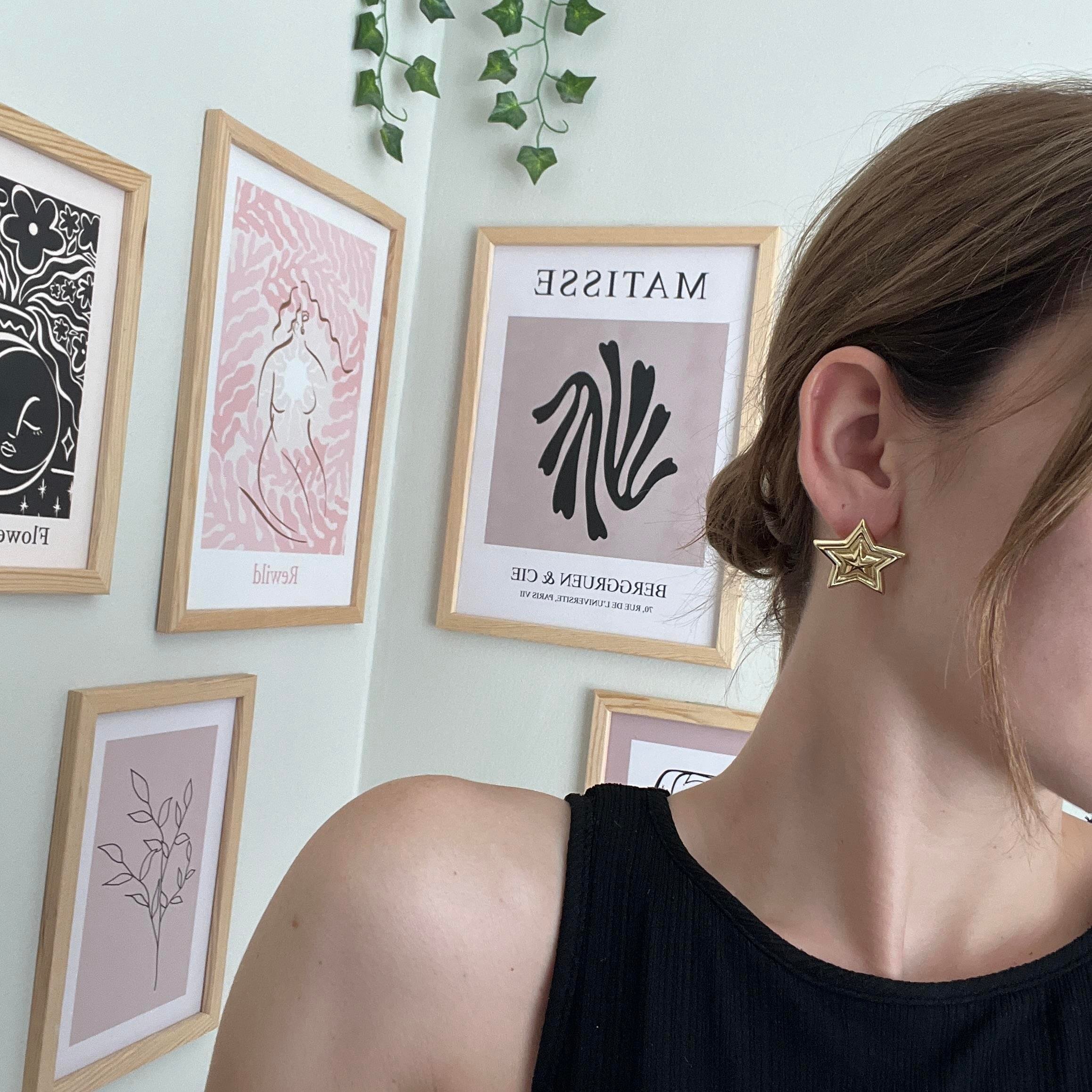 Çelik Bombe Yıldız Küpe