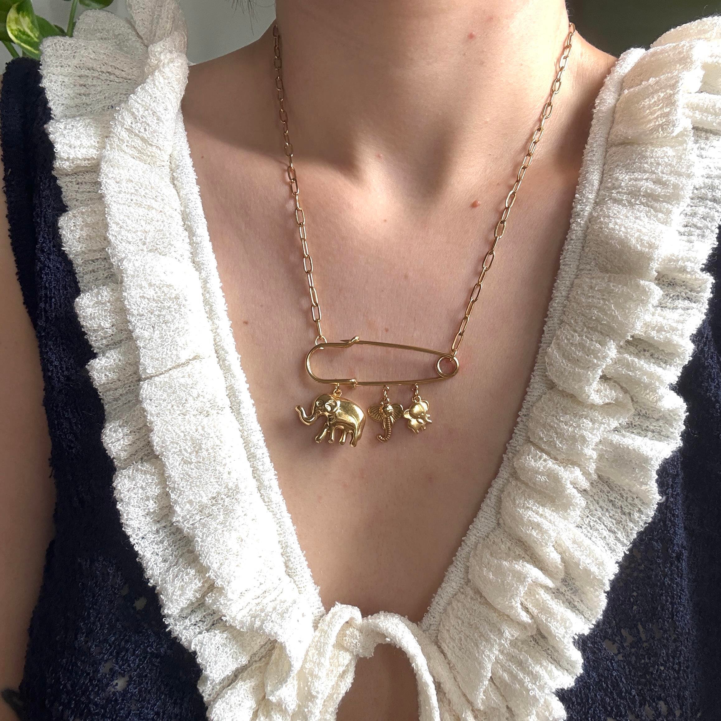 Çelik Çengel Fil Charmlı Kolye