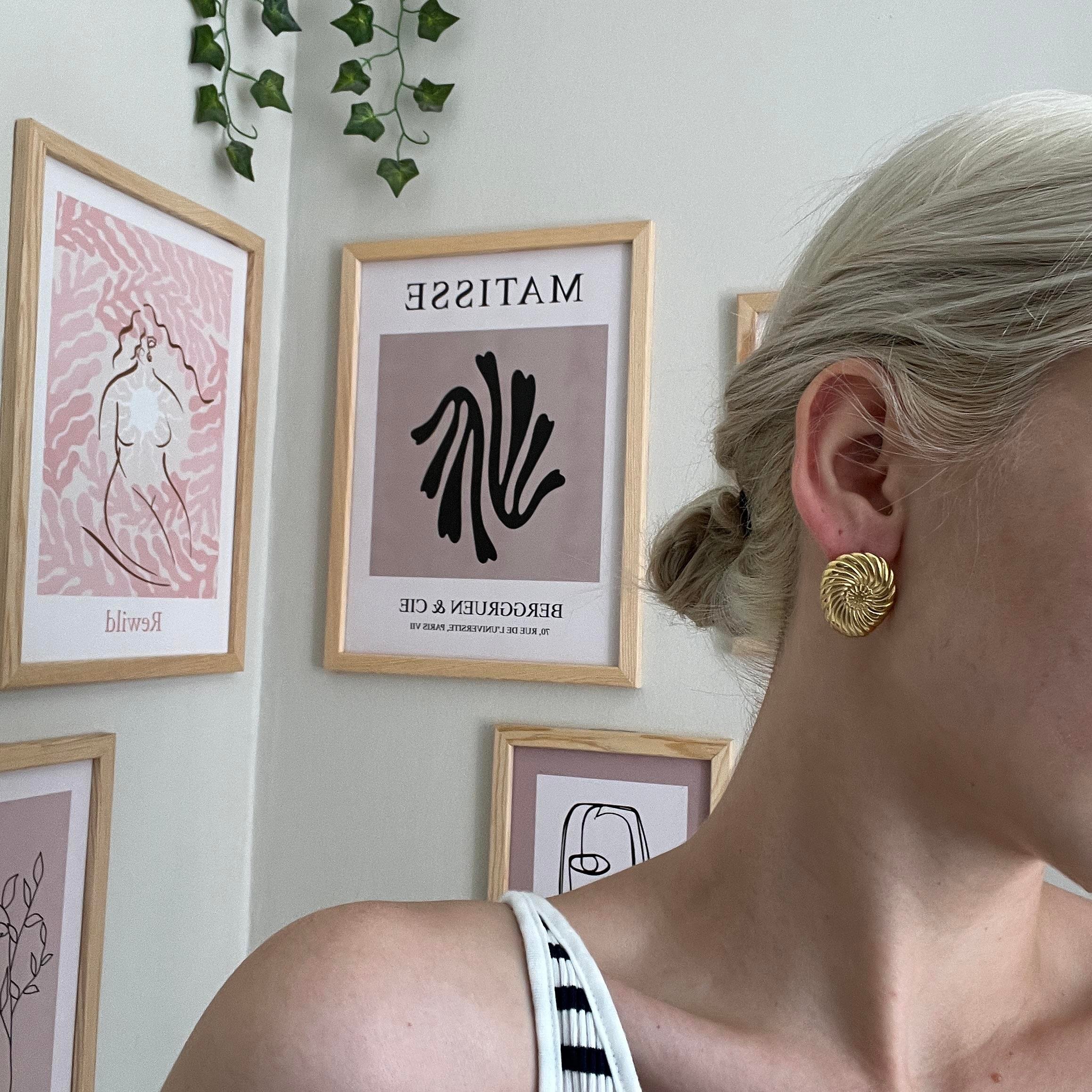 Çelik Çizgili Vintage Küpe