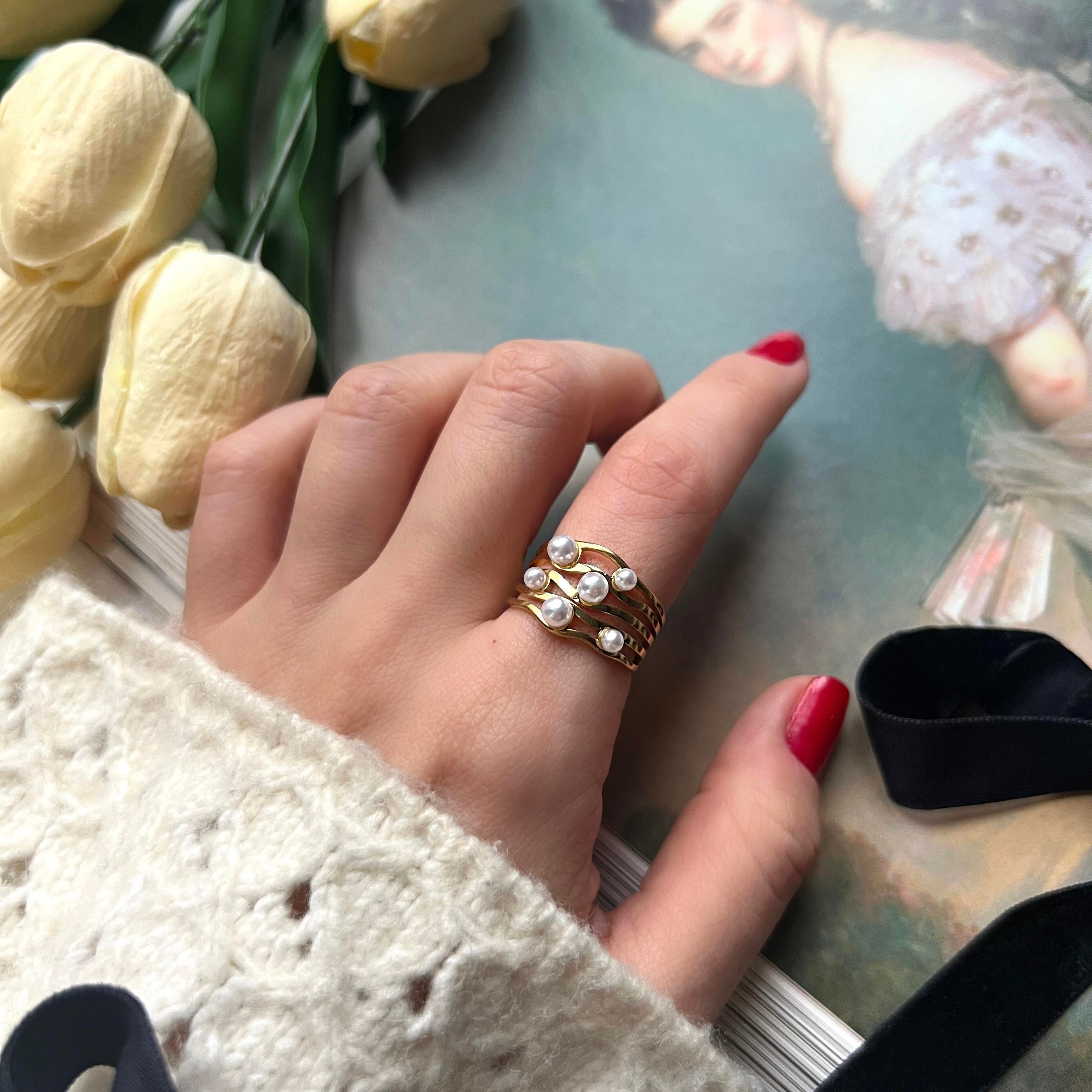 Çelik Dalgalı İncili Yüzük