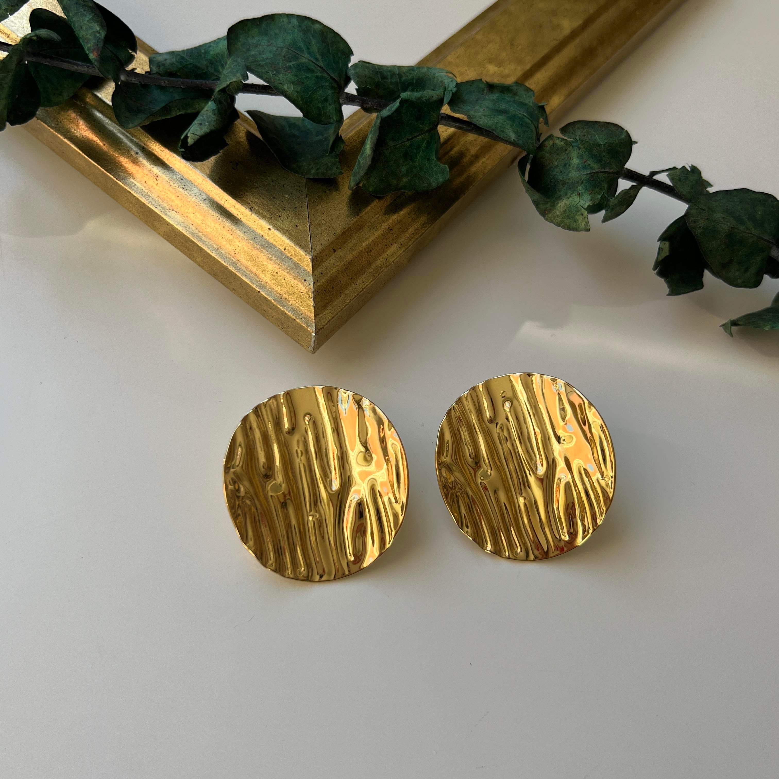 Çelik Dalgalı Plaka Küpe